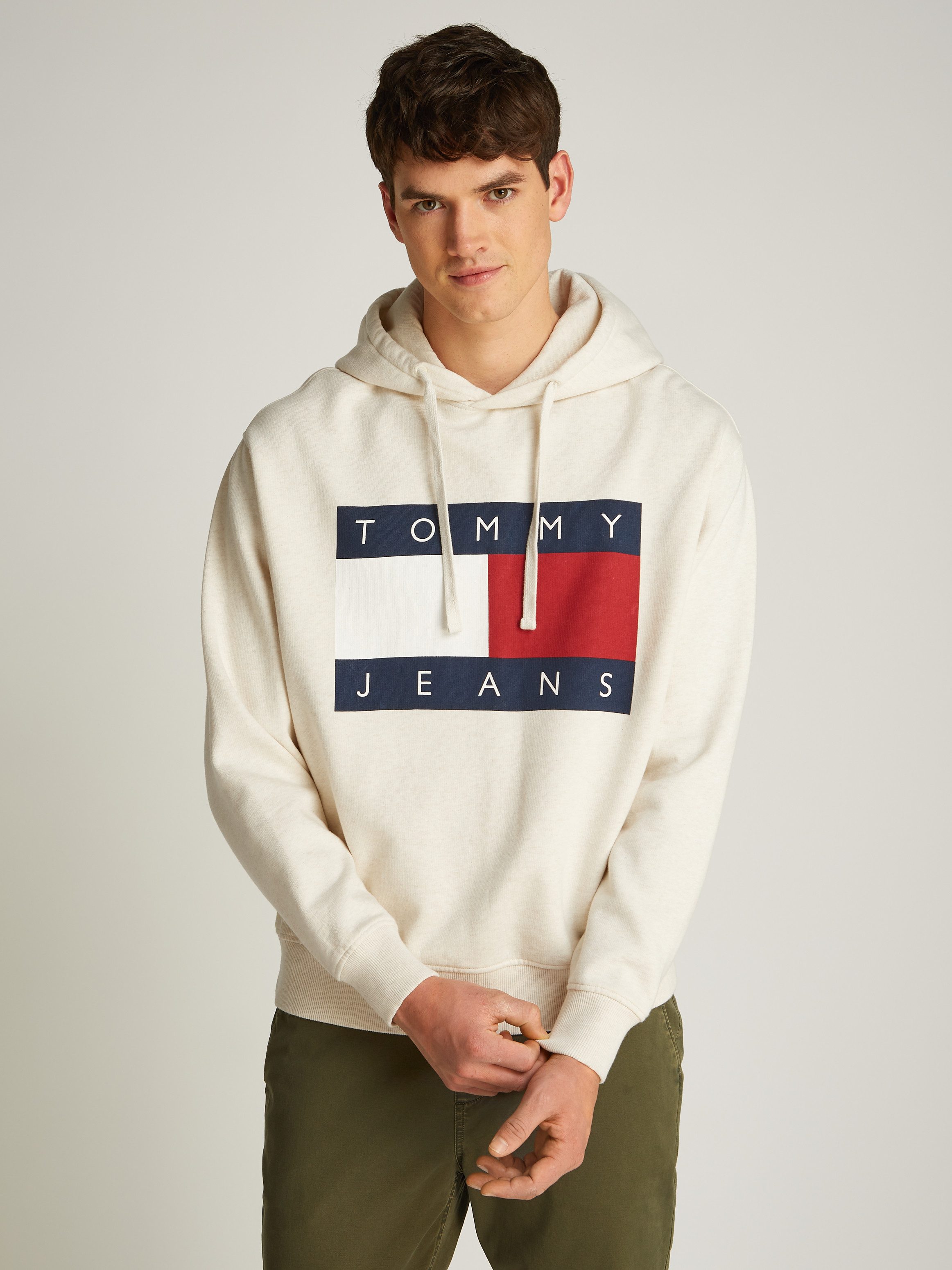Tommy Jeans Hoodie TJM MELANGE FLAG HOODIE mit großem Logo günstig online kaufen