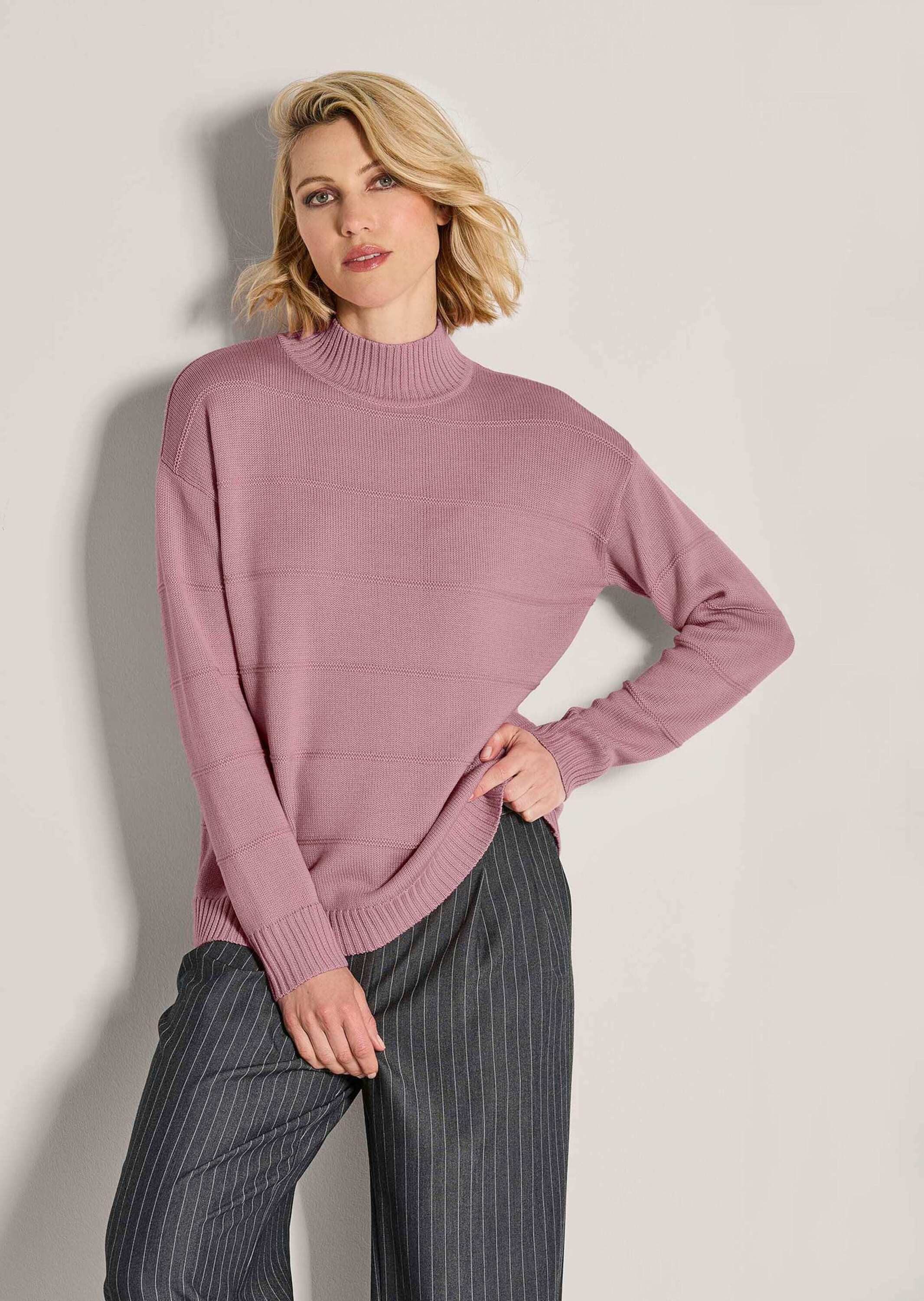 MADELEINE Strickpullover Eleganter Wollpullover mit Querstruktur Strukturpullover mit Stehkragen und Langarm