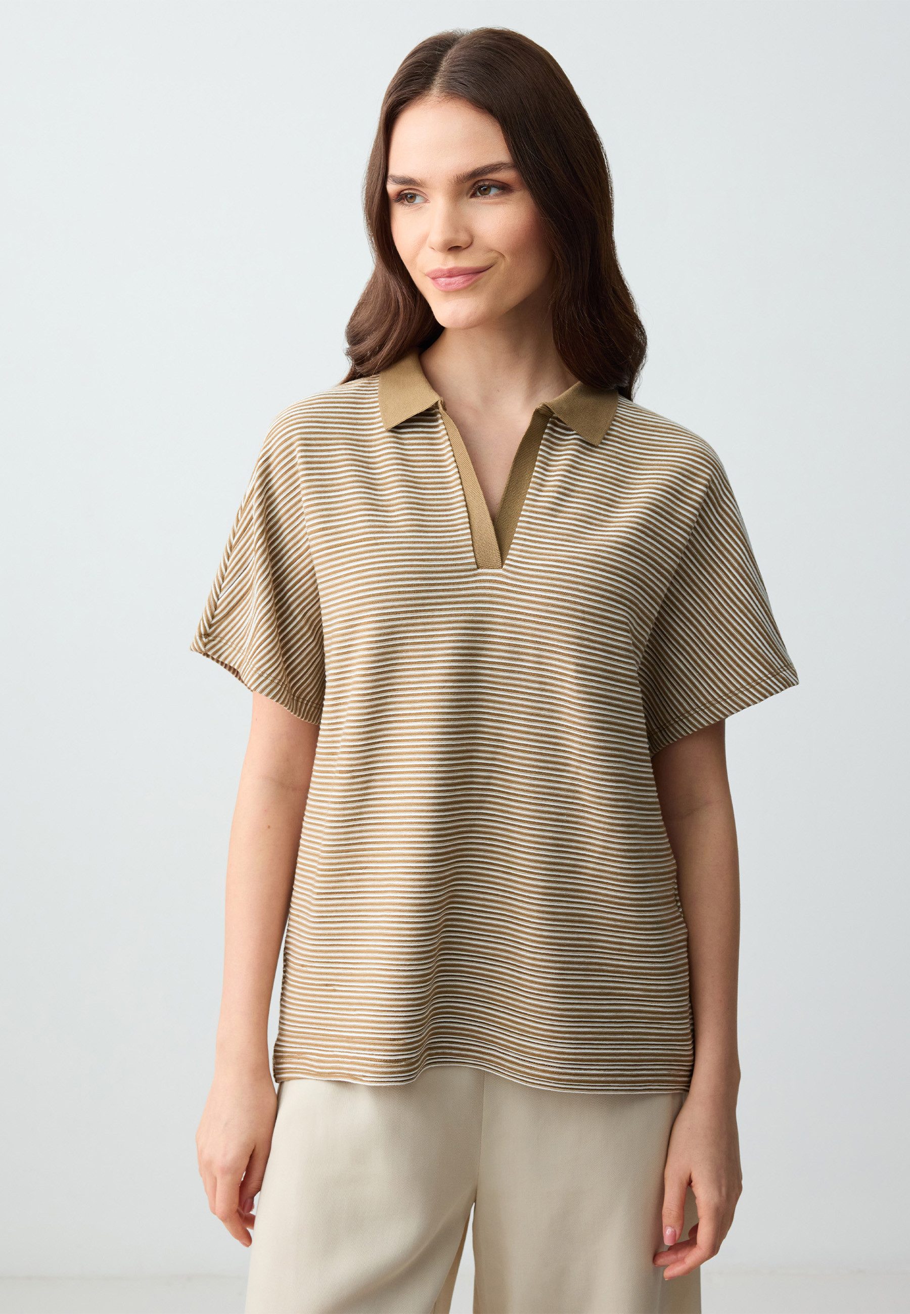 T-Shirt Beiges Strick-T-Shirt