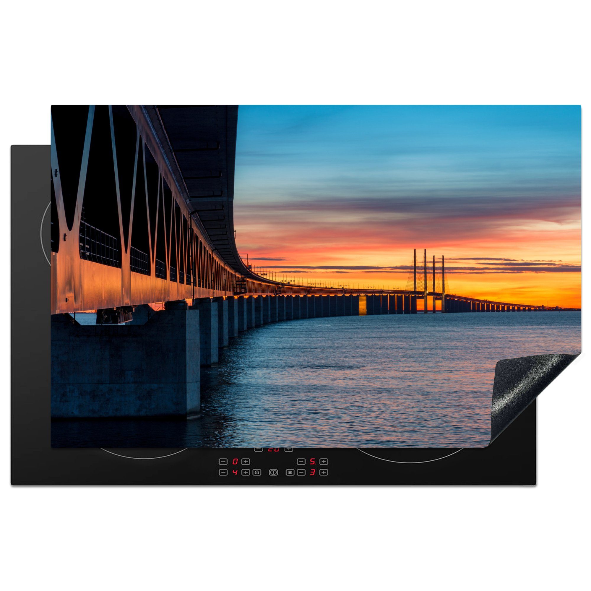 MuchoWow Herdblende-/Abdeckplatte Eine Brücke zwischen Dänemark und Schweden, Vinyl, (1 tlg), 81x52 cm, Induktionskochfeld Schutz für die küche, Ceranfeldabdeckung