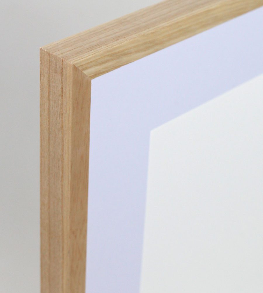 IDEAL TREND Bilderrahmen Bilderrahmen Massivholz Eiche mit Passepartout & gehärtetem Echtglas O, für 1 Bilder (1 St), Bruchsicheres gehärtetes Glas Hochwertige Schrägschnittpassepartout