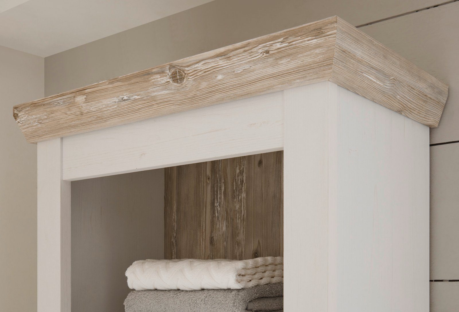 Furn.Design Badregal Rovola, in weiß Pinie mit Oslo Pinie, Landhausstil
