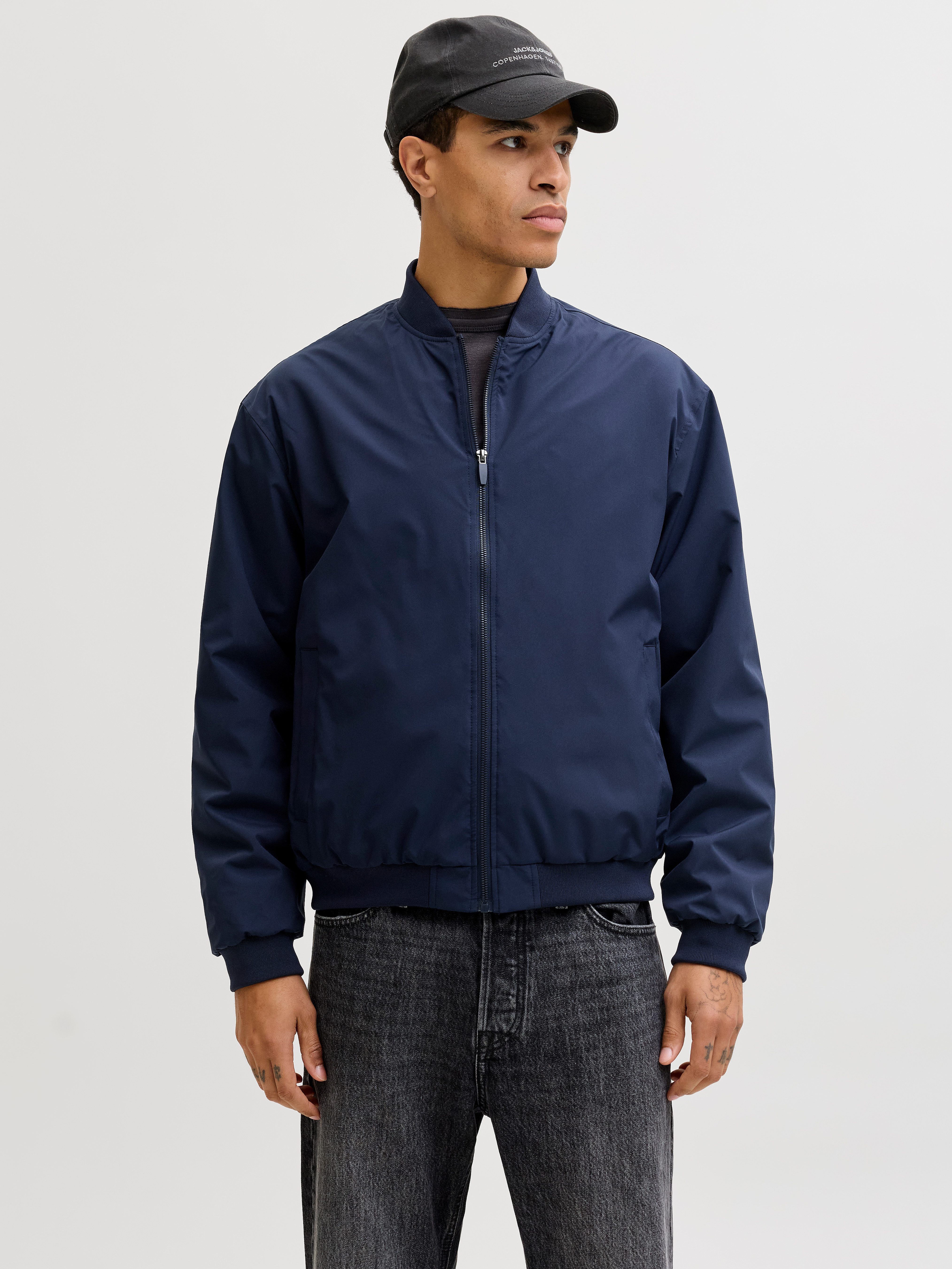 Jack & Jones Bomberjacke JJECHARGE BOMBER JACKET NOOS mit Rippbündchen günstig online kaufen