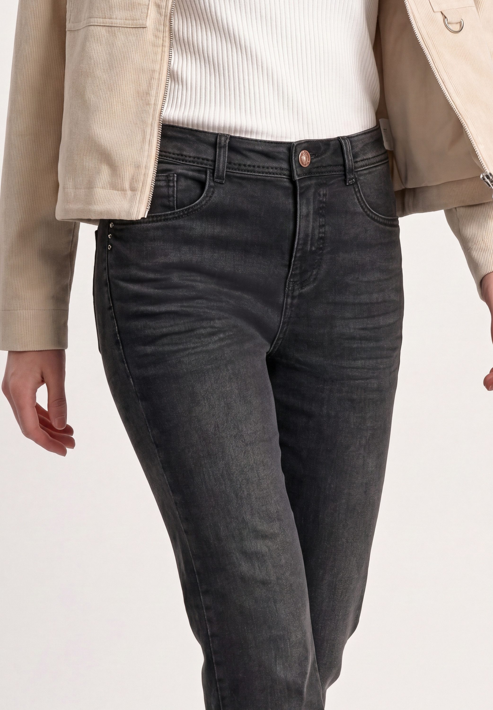 STREET ONE Bootcut-Jeans Style Blaire im Slim Fit / Stretch