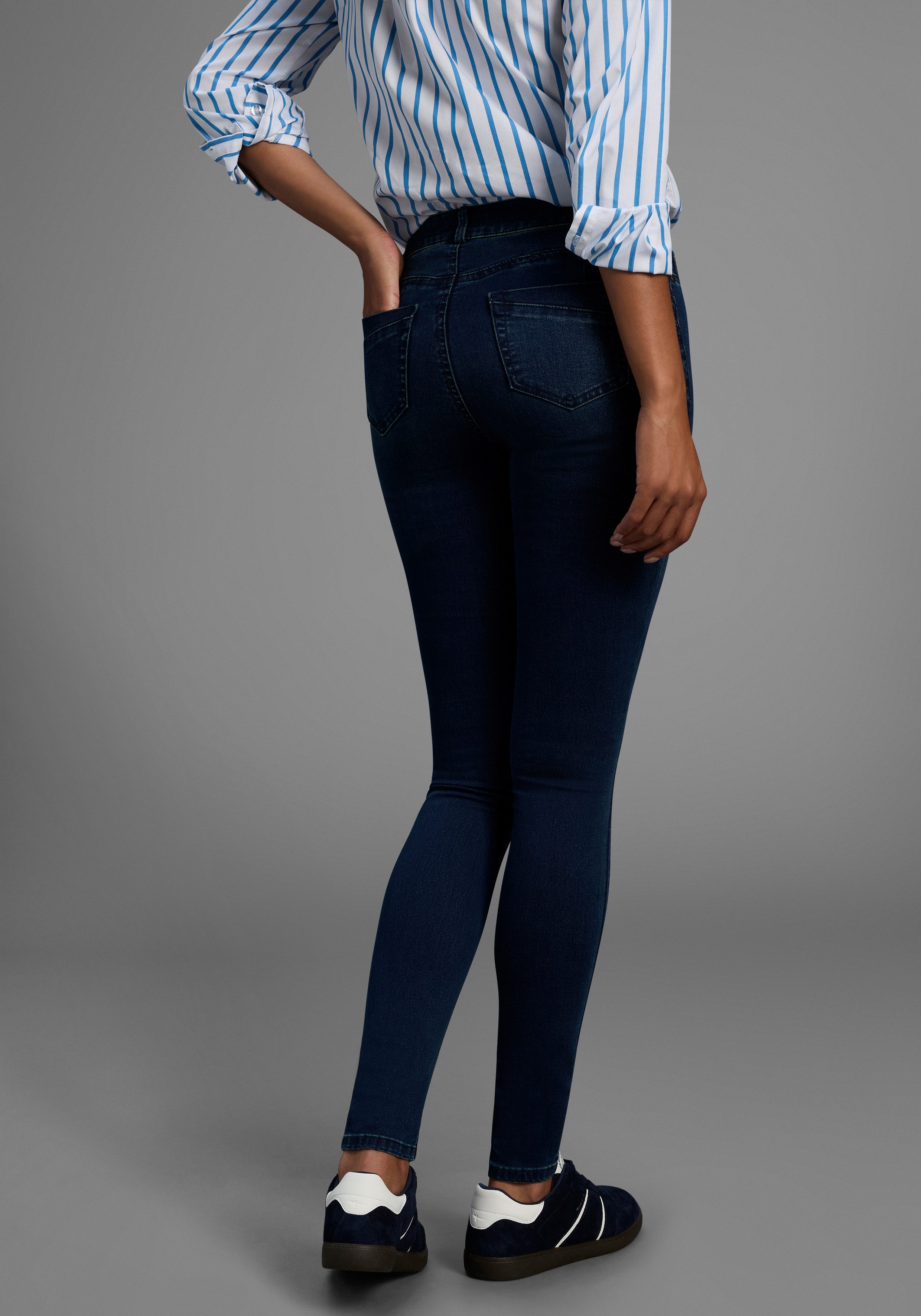 Arizona Skinny-fit-Jeans Ultra Stretch skinny-fit, betonte Taille, shaping- günstig online kaufen