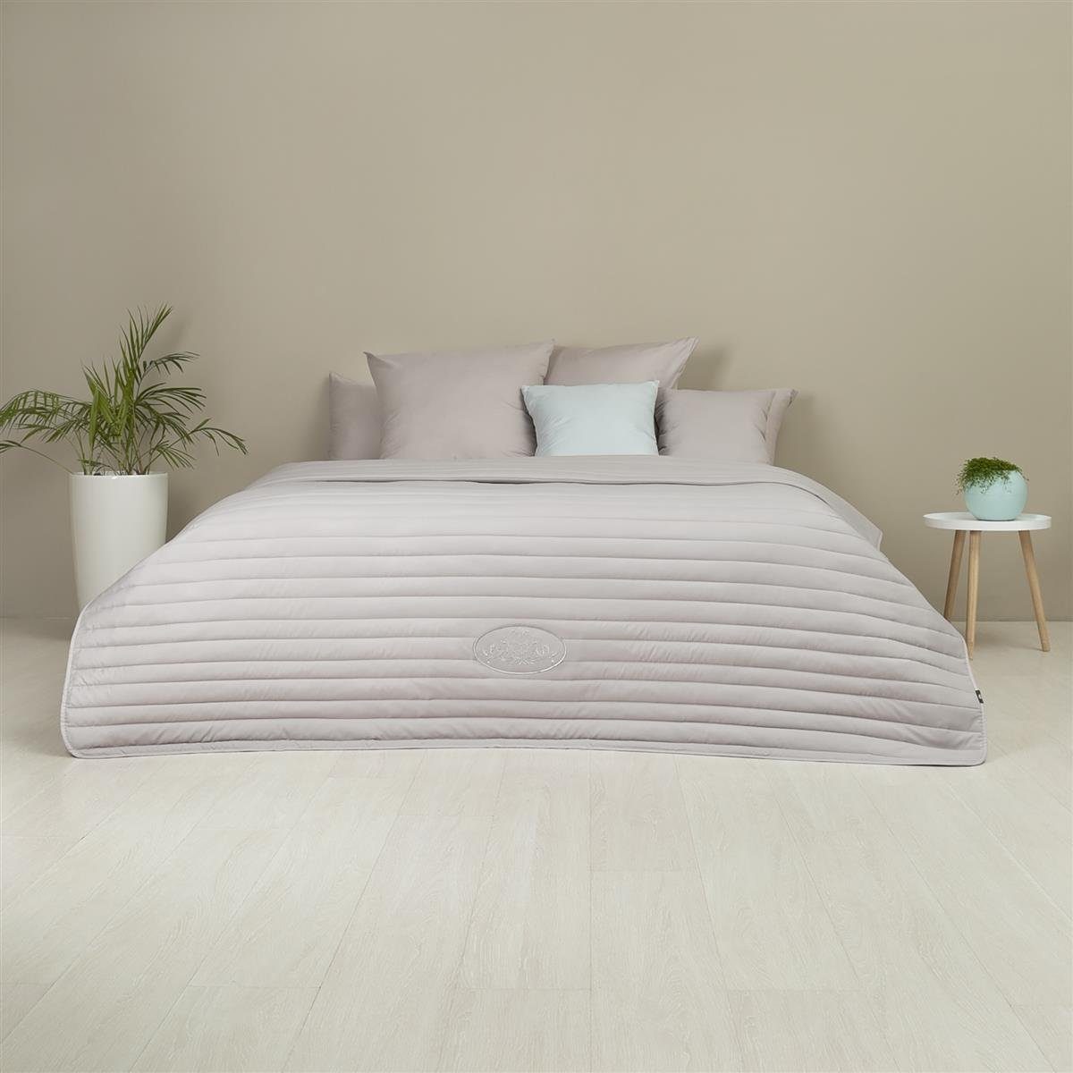 SEI Design Bettüberwurf Wende-Tagesdecke Royal Ambience 240x220 sibergrau / günstig online kaufen