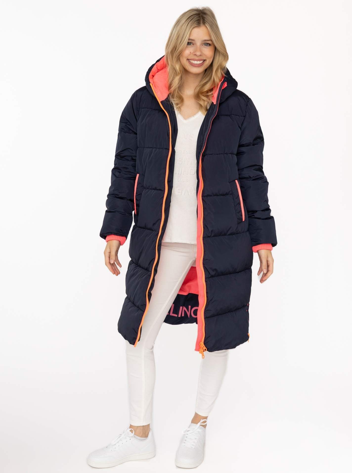 Zwillingsherz Steppmantel „Cozy“ Kapuze, farbliche Details, Reißverschluss, elastische Bündchen