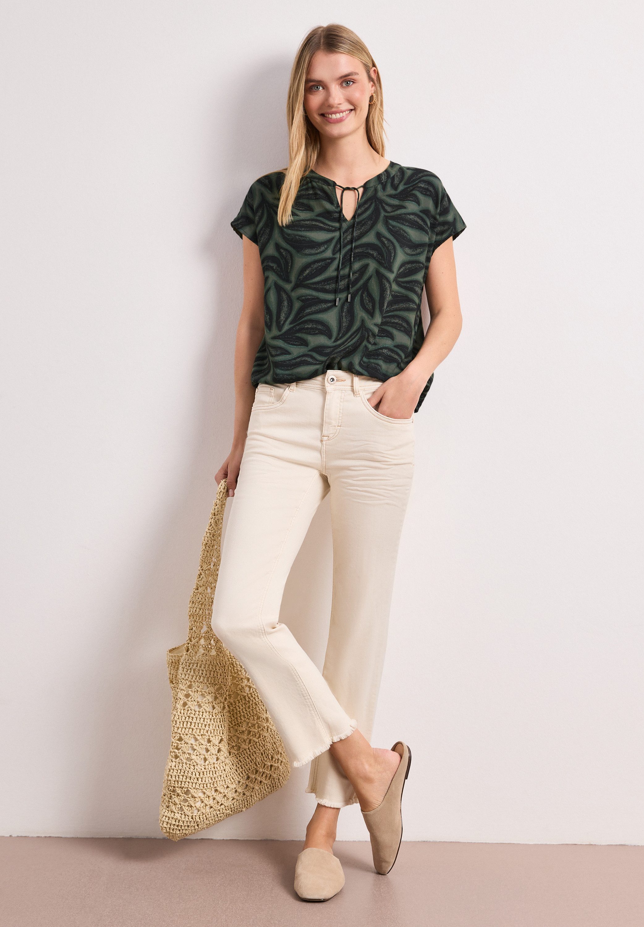 STREET ONE Kurzarmbluse Sommerbluse mit floralem Muster – Bild 4 von 5