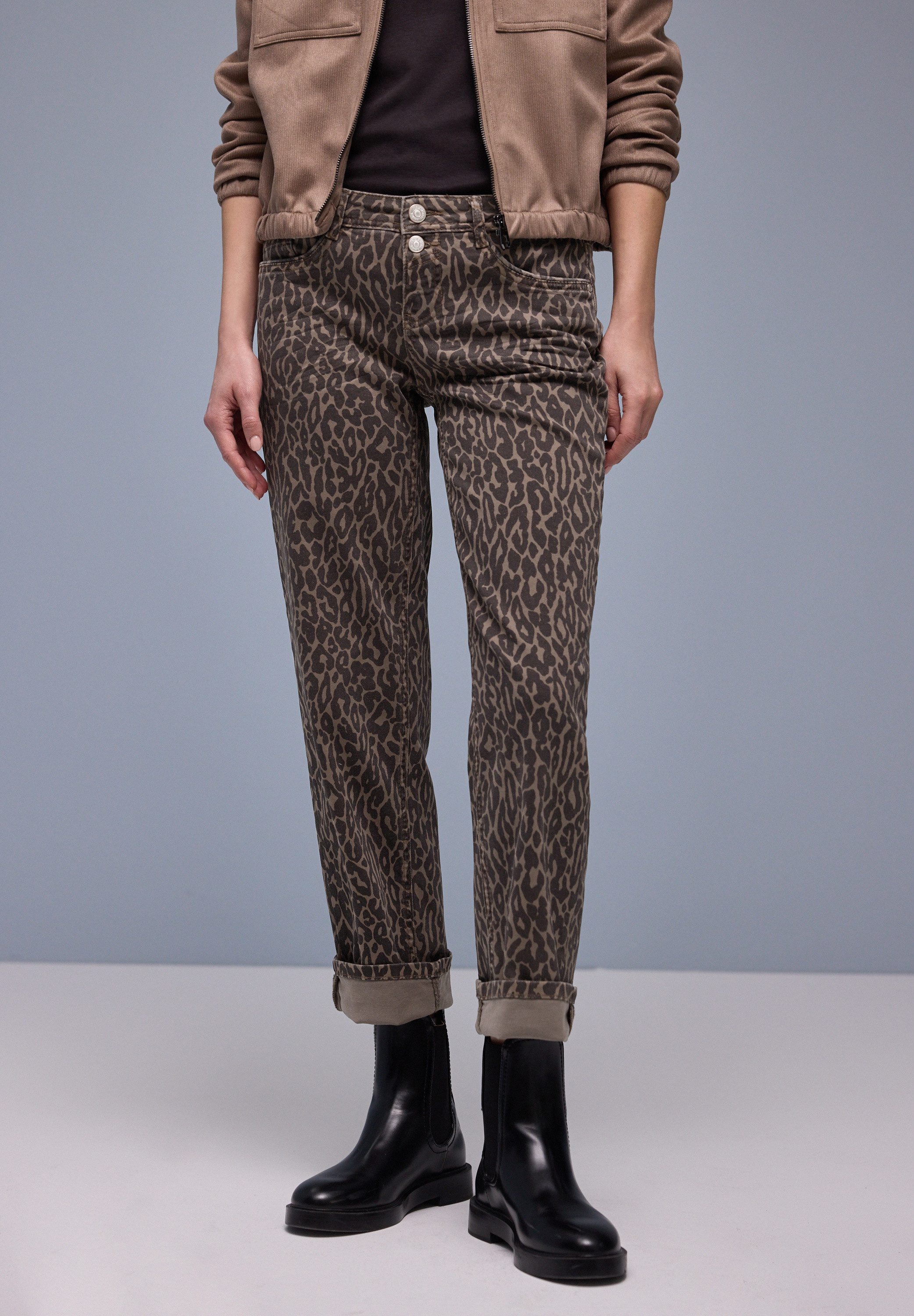 STREET ONE Straight-Jeans Style Amalia im Leo-Look