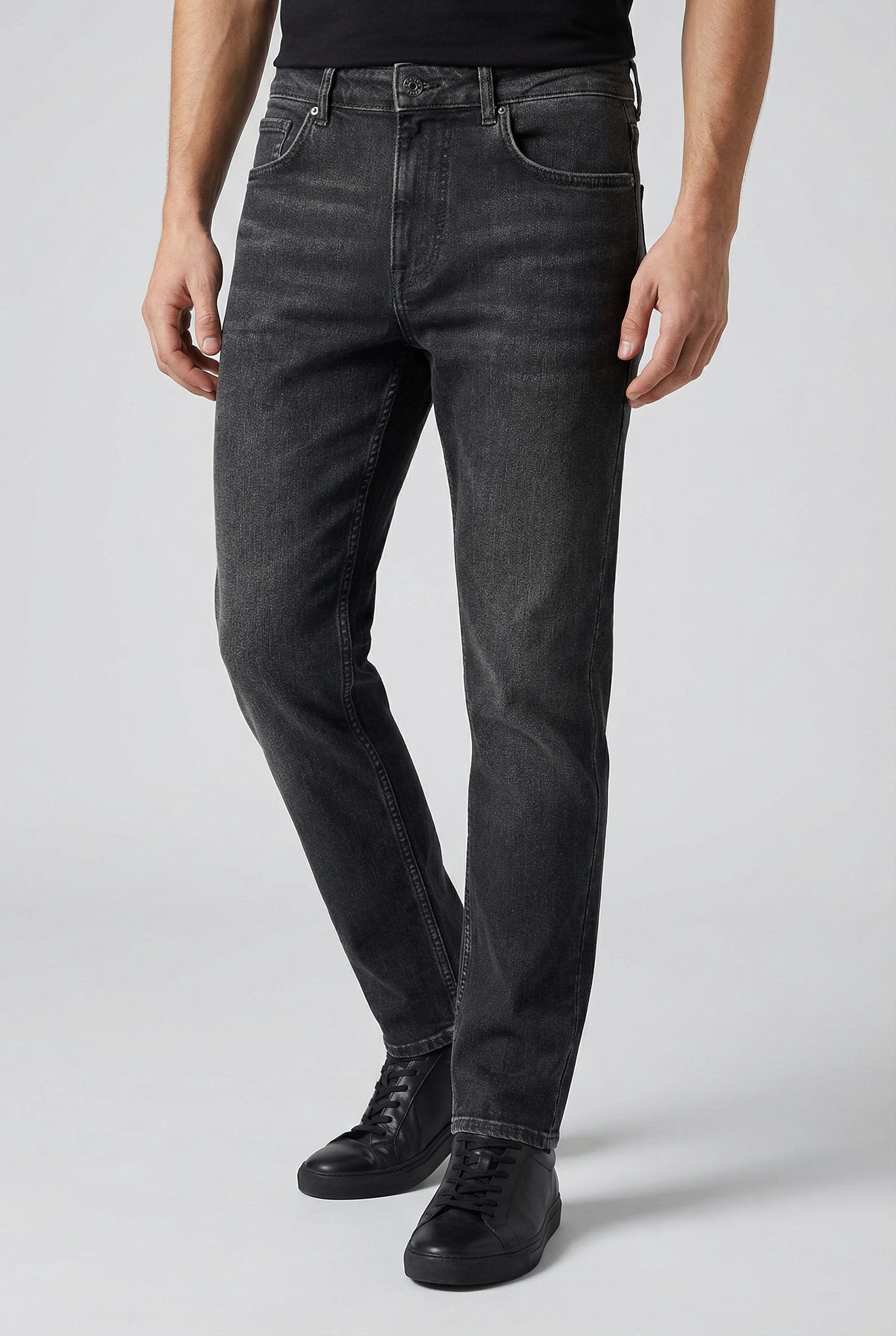 Pepe Jeans Tapered-fit-Jeans STANLEY Ziernähte an den Gesäßtaschen günstig online kaufen
