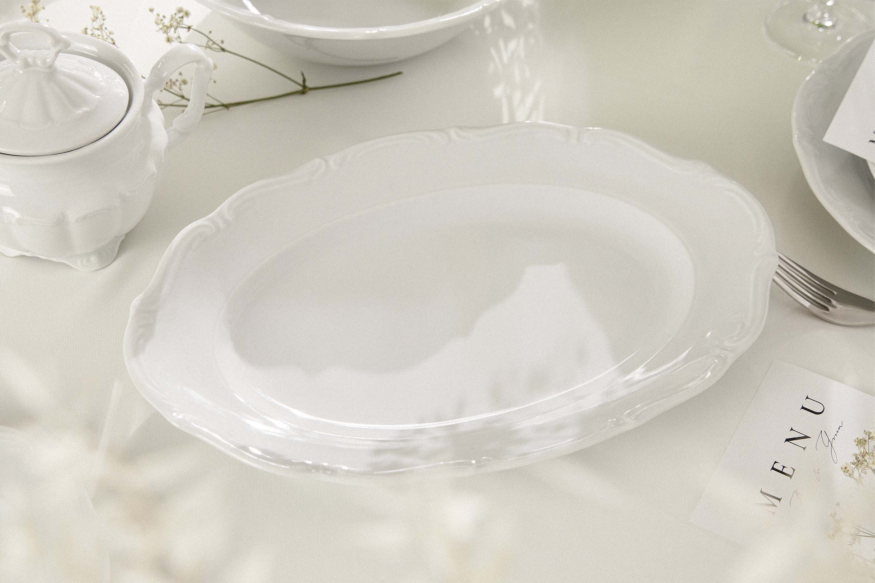 KONSIMO® Servierplatte CHODZIEZ MARIA TERESA Hochwertiges Premium-Porzellan, Porzellan, elegante Dekorationen, zeitloses Design
