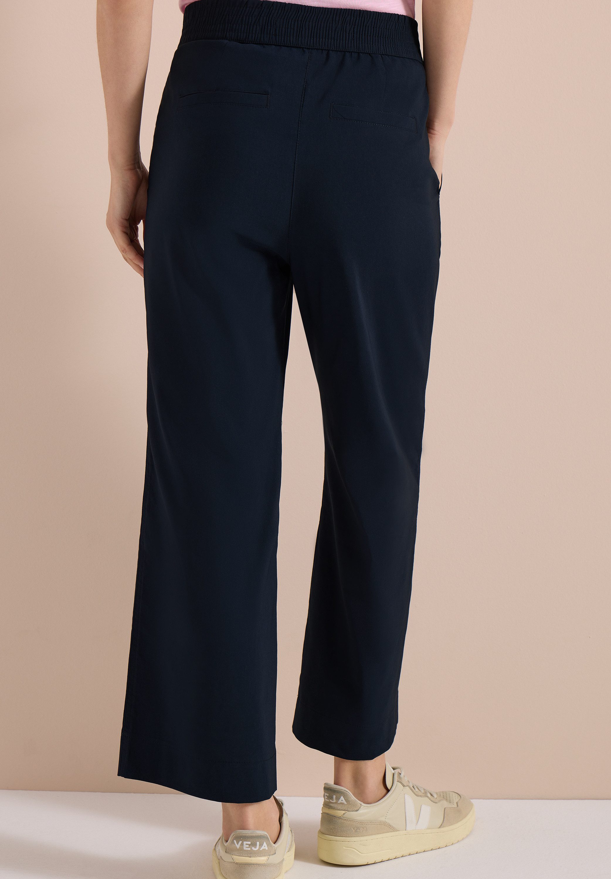 CECIL Stoffhose Style Neele im Loose Fit und mit Stretch