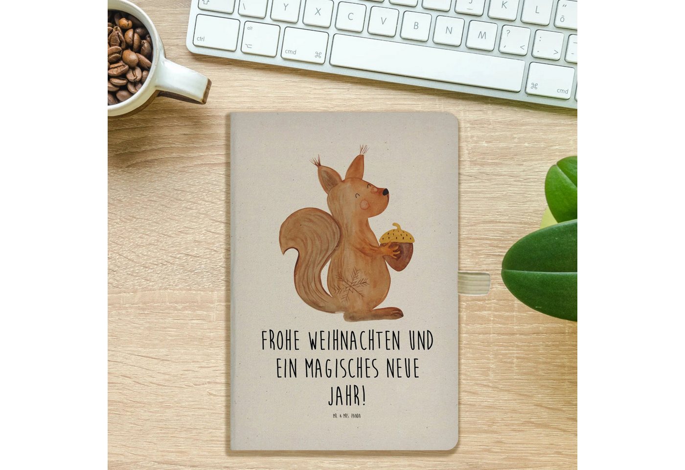 Thumbnail - Mr. & Mrs. Panda Notizbuch Eichhörnchen Weihnachten - Transparent - Geschenk, Advent, A5 Notizbu Mr. & Mrs. Panda, Inspi...