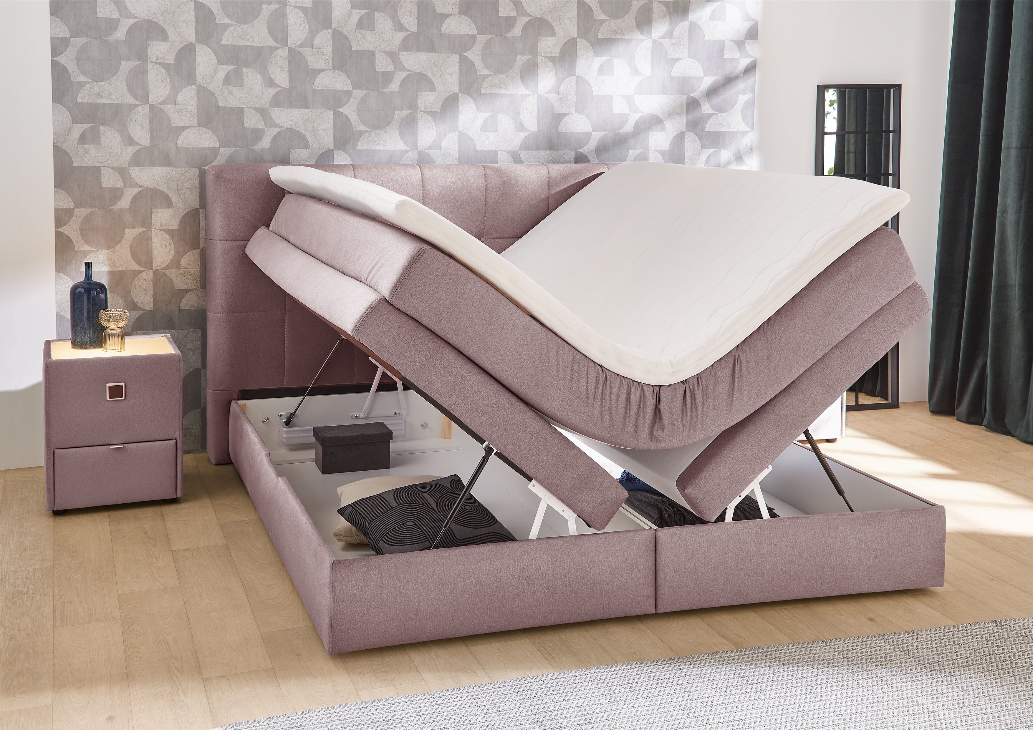 Jockenhöfer Gruppe Boxspringbett AMY in Samt, erhältlich in den Breiten 180cm & 200cm, mit Bettkasten und Topper