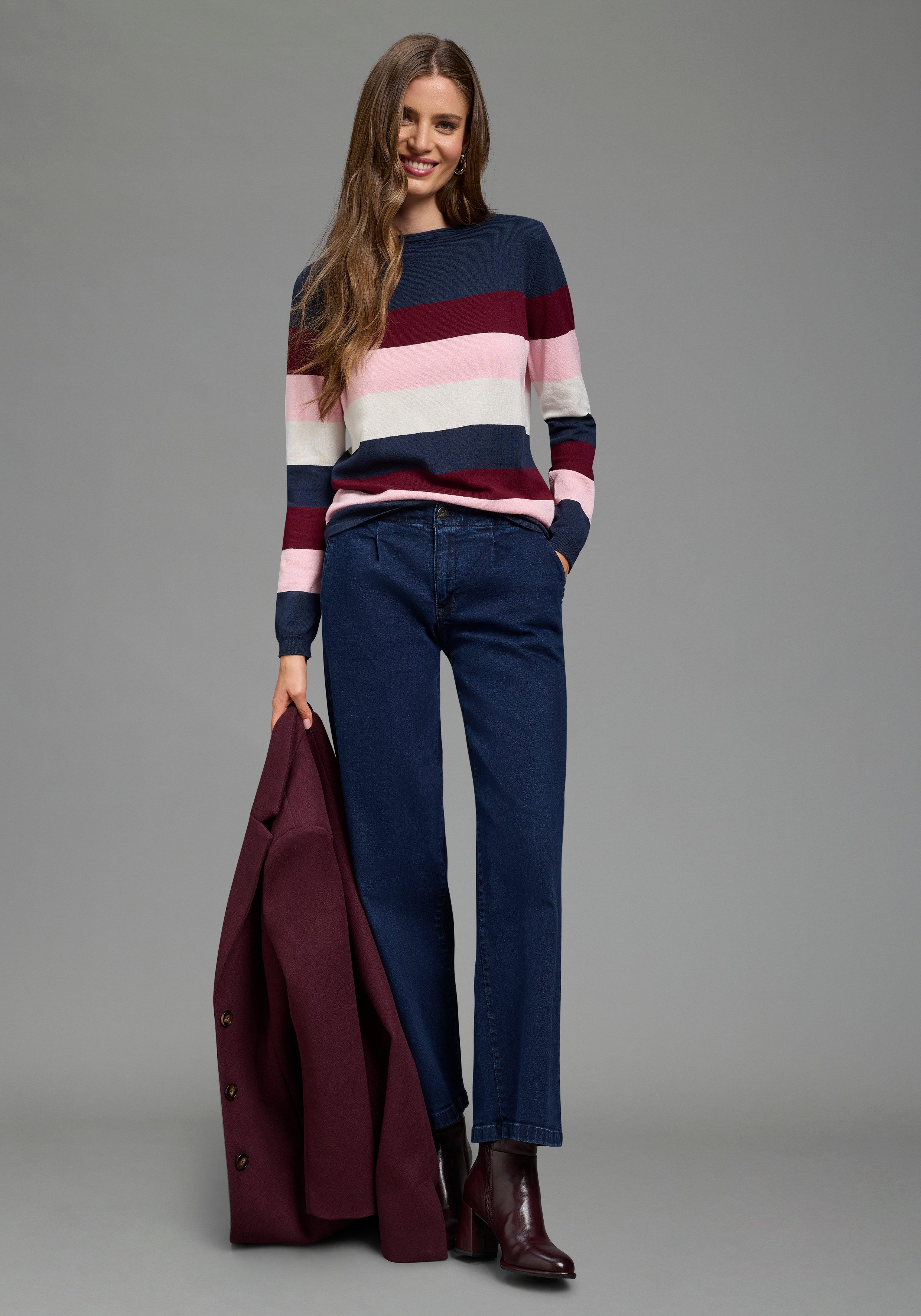 Zum Outfit 12