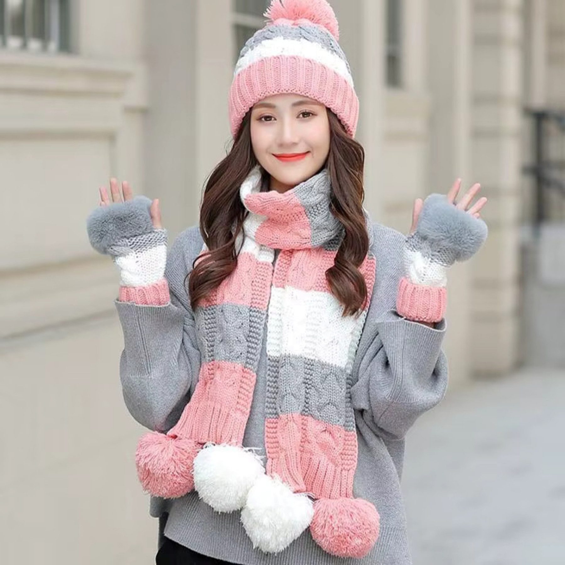 Taschen4life Bommelmütze Beanie Winterset 555-3 (Set, Mütze, Schal, Handschuhe) warm und weich gestrickt