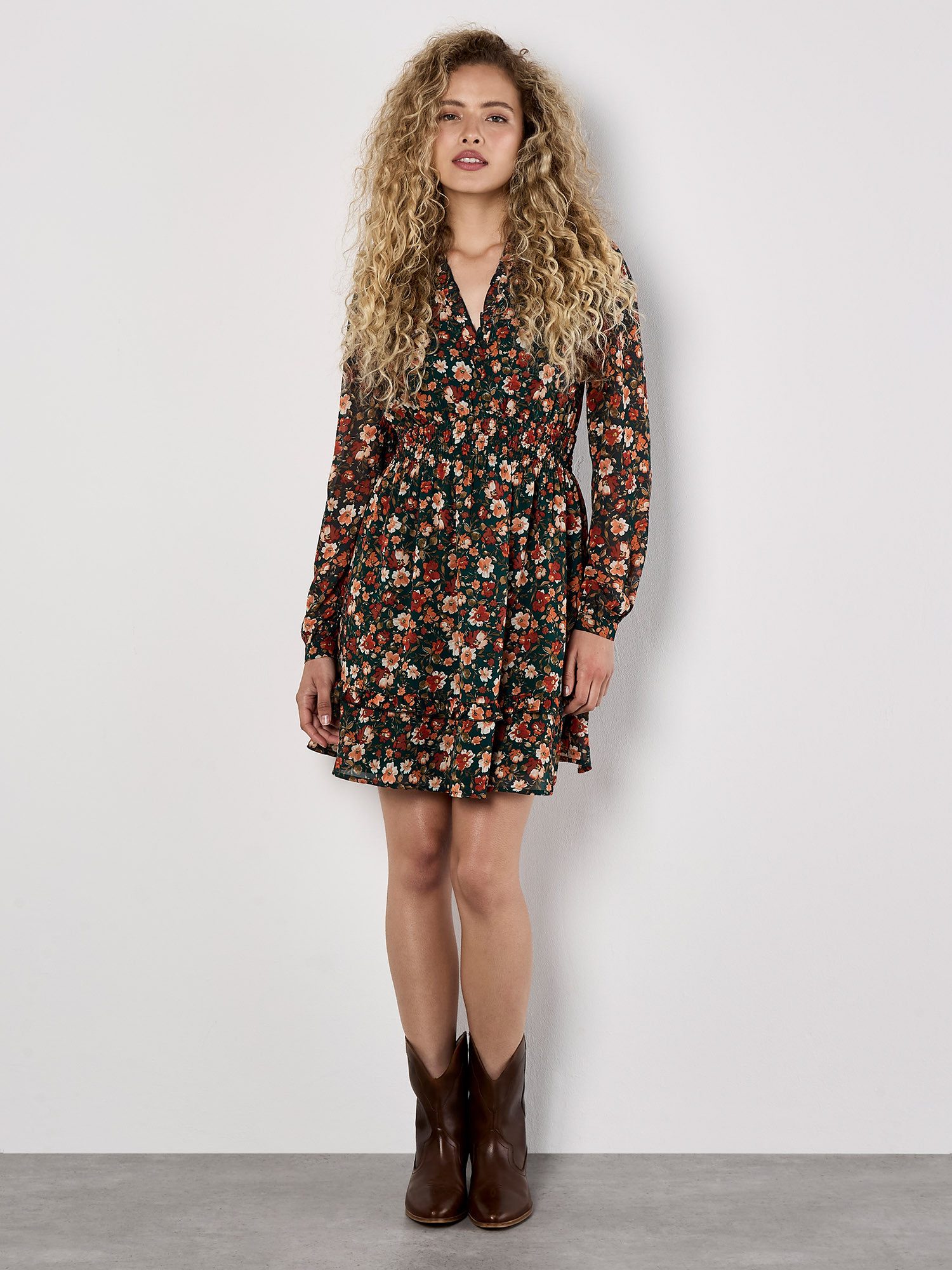 Apricot Druckkleid Geblümtes Chiffon-Minikleid (1-tlg) mit elastischer Tail günstig online kaufen