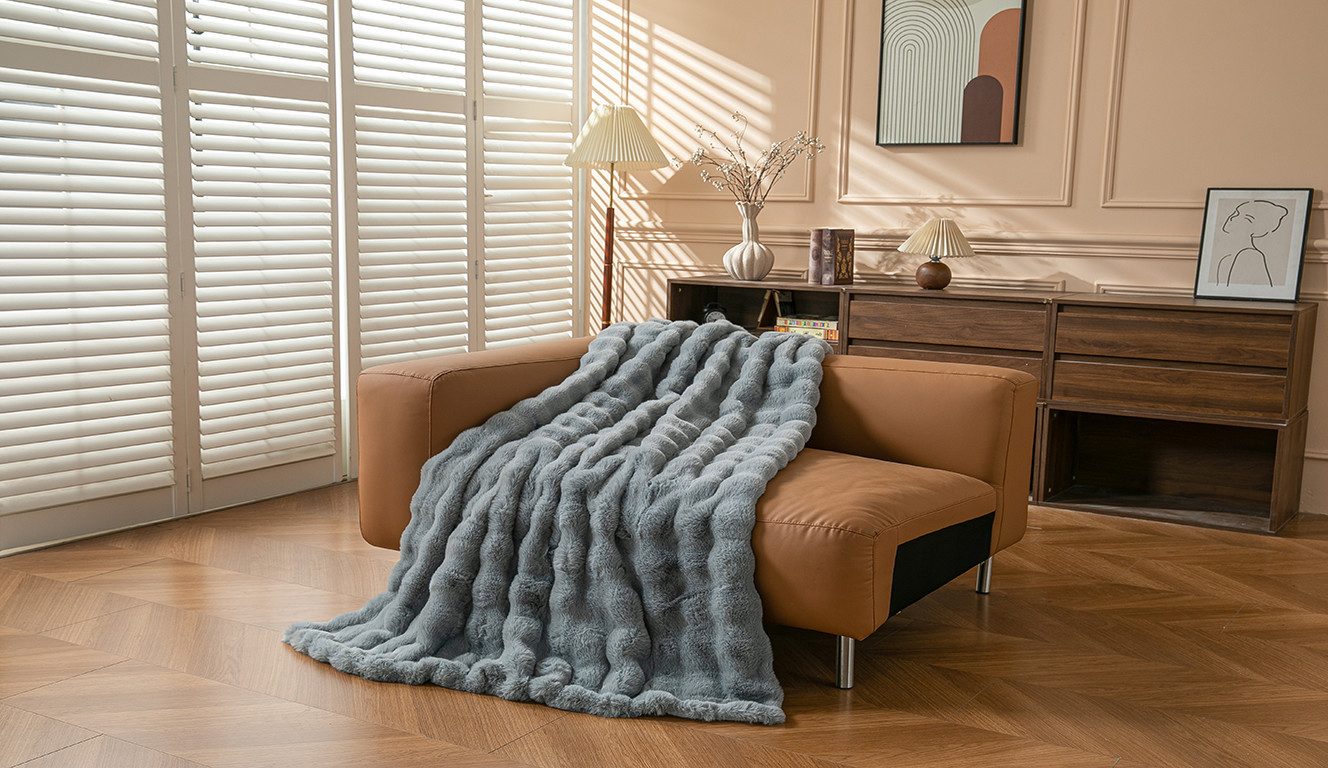 Wohndecke Briee Premium 550g/m², hochwertig, flauschige Decke, maximaler Komfort, OTTO home, Decke mit Fell-Optik, bubble, unifarben, hochwertige Qualität 550g/ – Bild 2 von 5