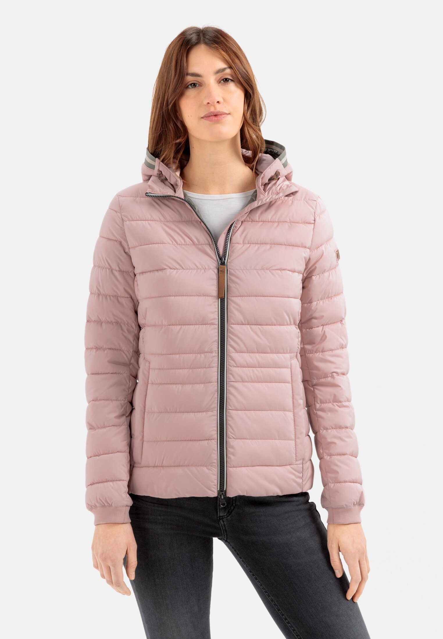 Steppjacke mit abnehmbarer Kapuze
