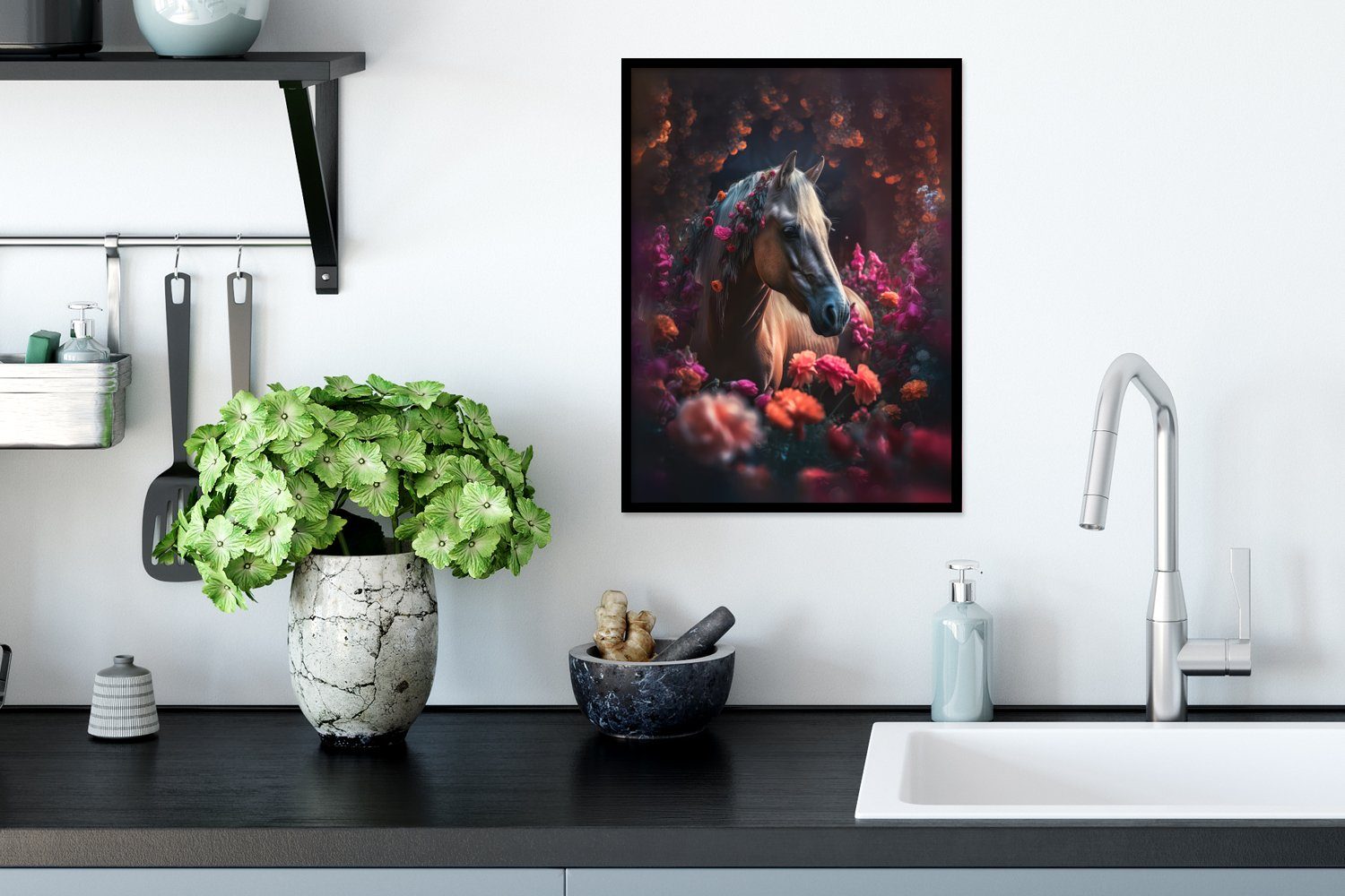 Kunstdruck, Bilderrahmen Gerahmtes - Tiere, St), Pferd Orange Poster Lila Blumen Schwarzem Poster, Rahmen, (1 mit - MuchoWow - -