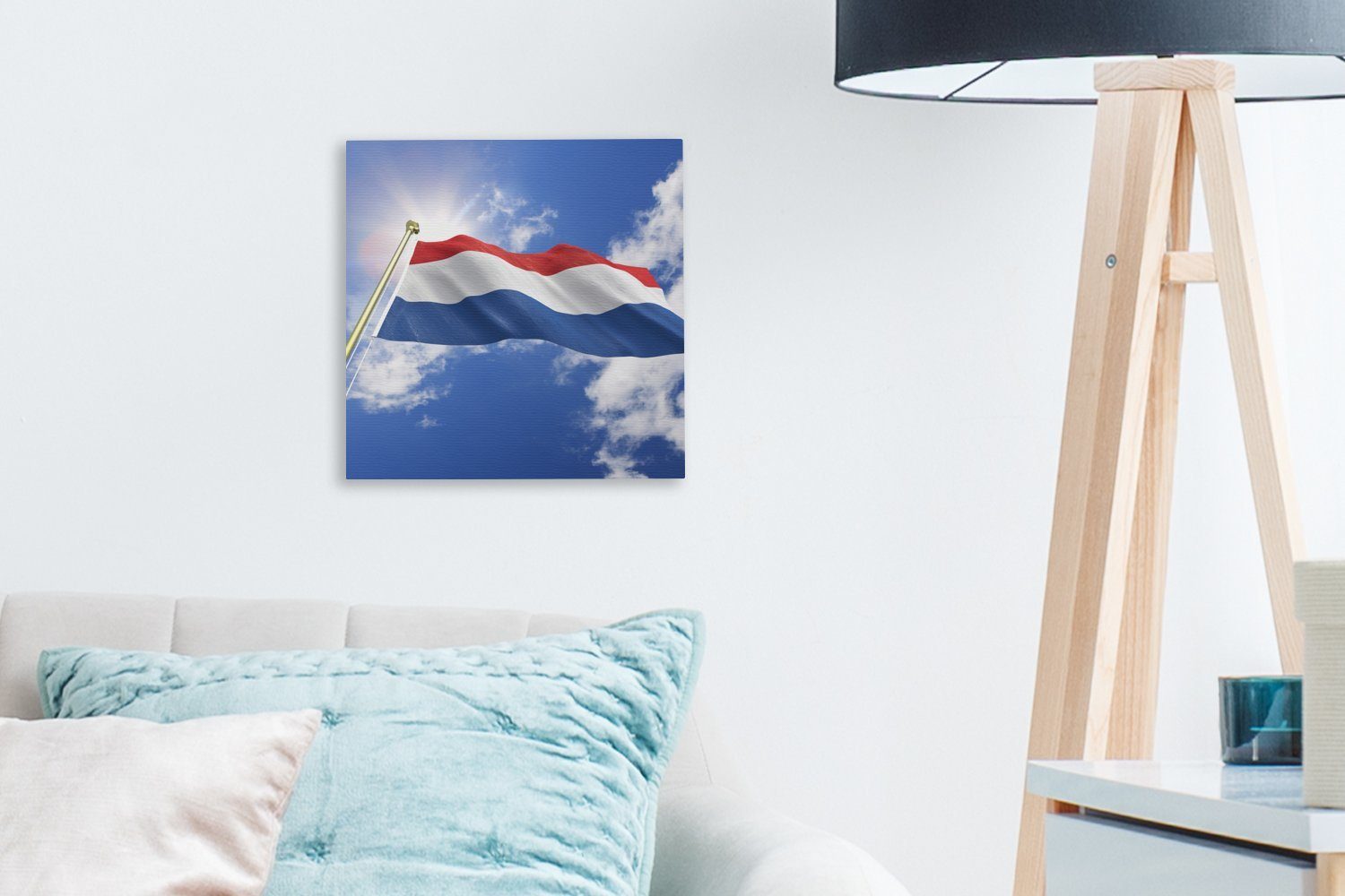 OneMillionCanvasses® Leinwandbild Die Flagge Niederlande (1 weht St), Schlafzimmer Himmel, Leinwand der am für Bilder Wohnzimmer