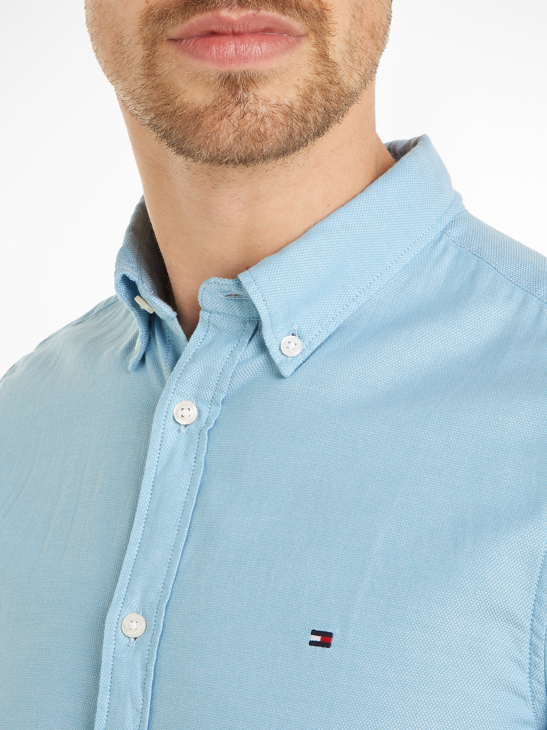 Tommy Hilfiger Langarmhemd FLEX DOBBY Slim Fit SHIRT mit Knopfleiste