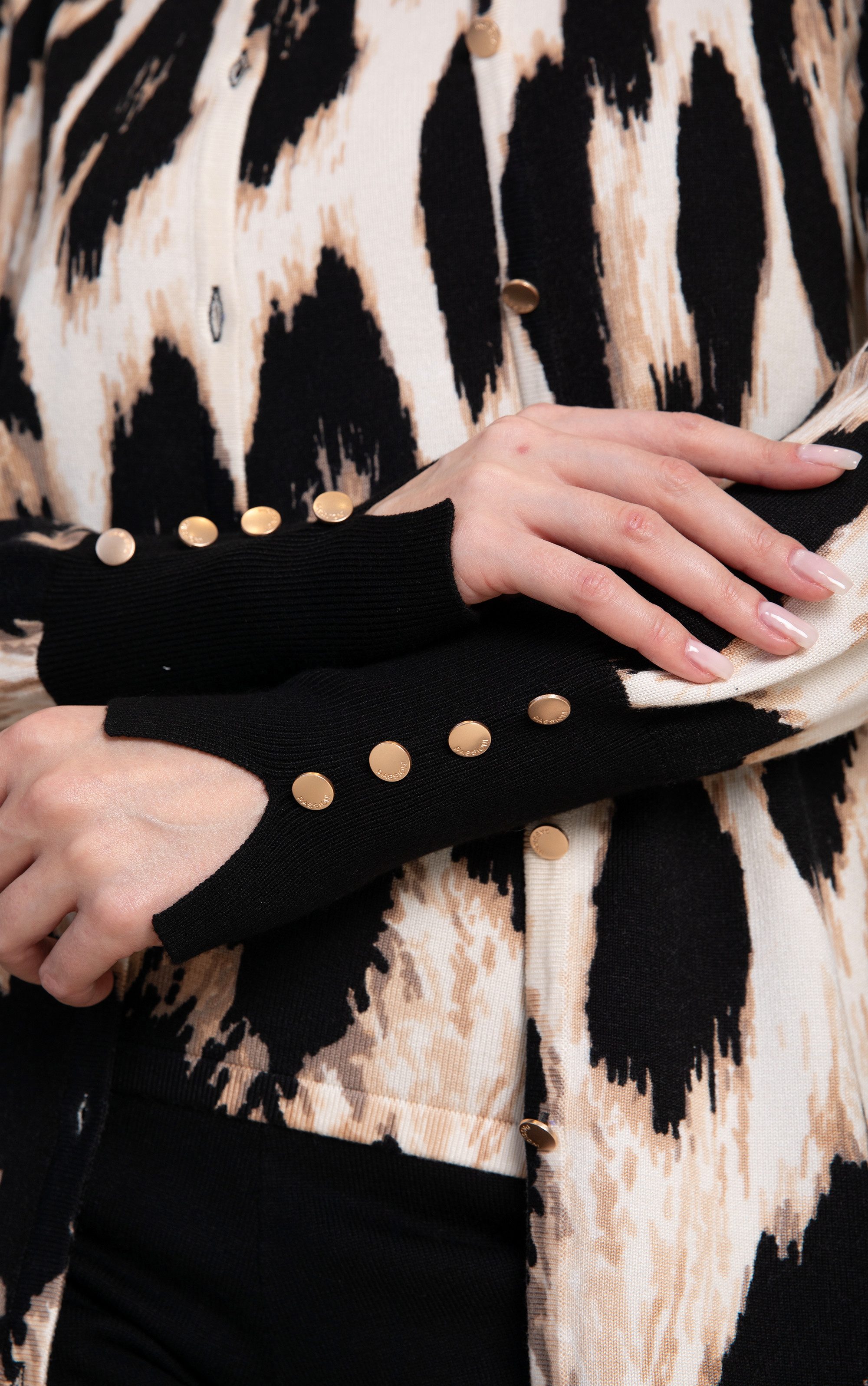 Passioni 2-in-1-Strickjacke Twinset mit großem Animalprint