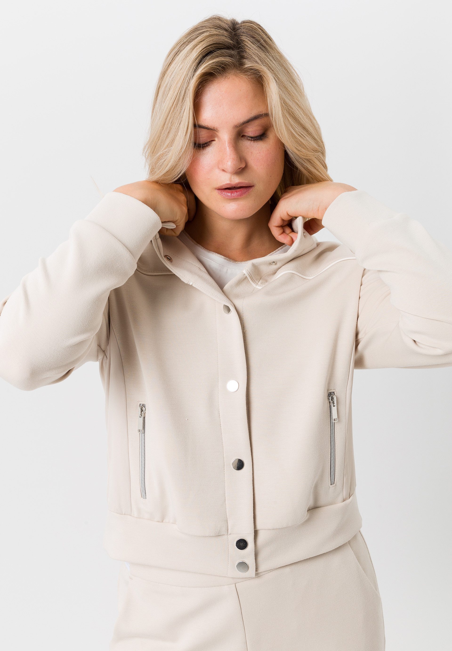 TUZZI Kurzjacke mit praktischen Taschen – Bild 5 von 5