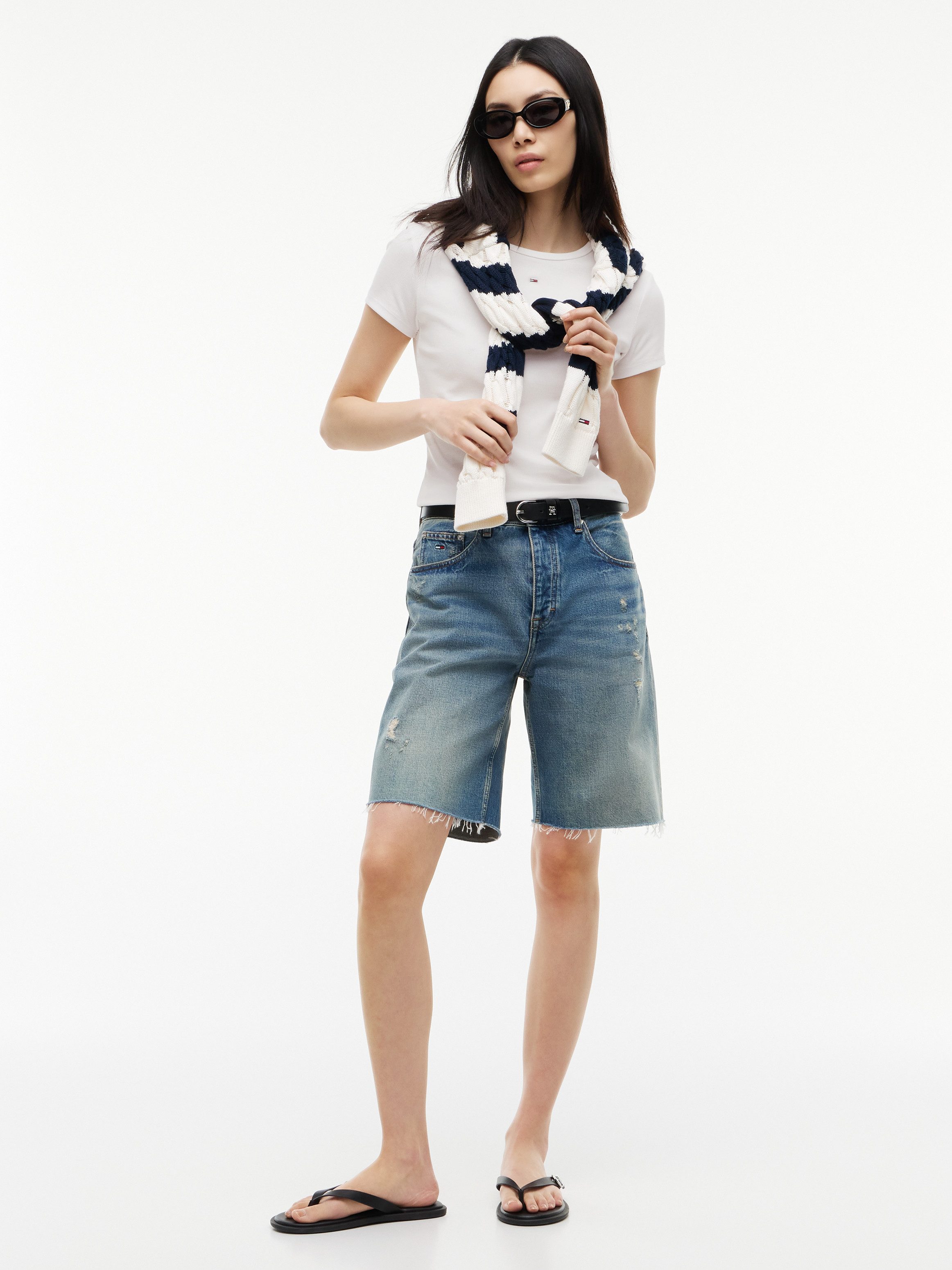 Tommy Jeans Kurzarmshirt TJW ESSENTIAL RIB SHORT SLEEVE EXT Baumwollmischung in gerippter Struktur, Slim Fit – Bild 5 von 5