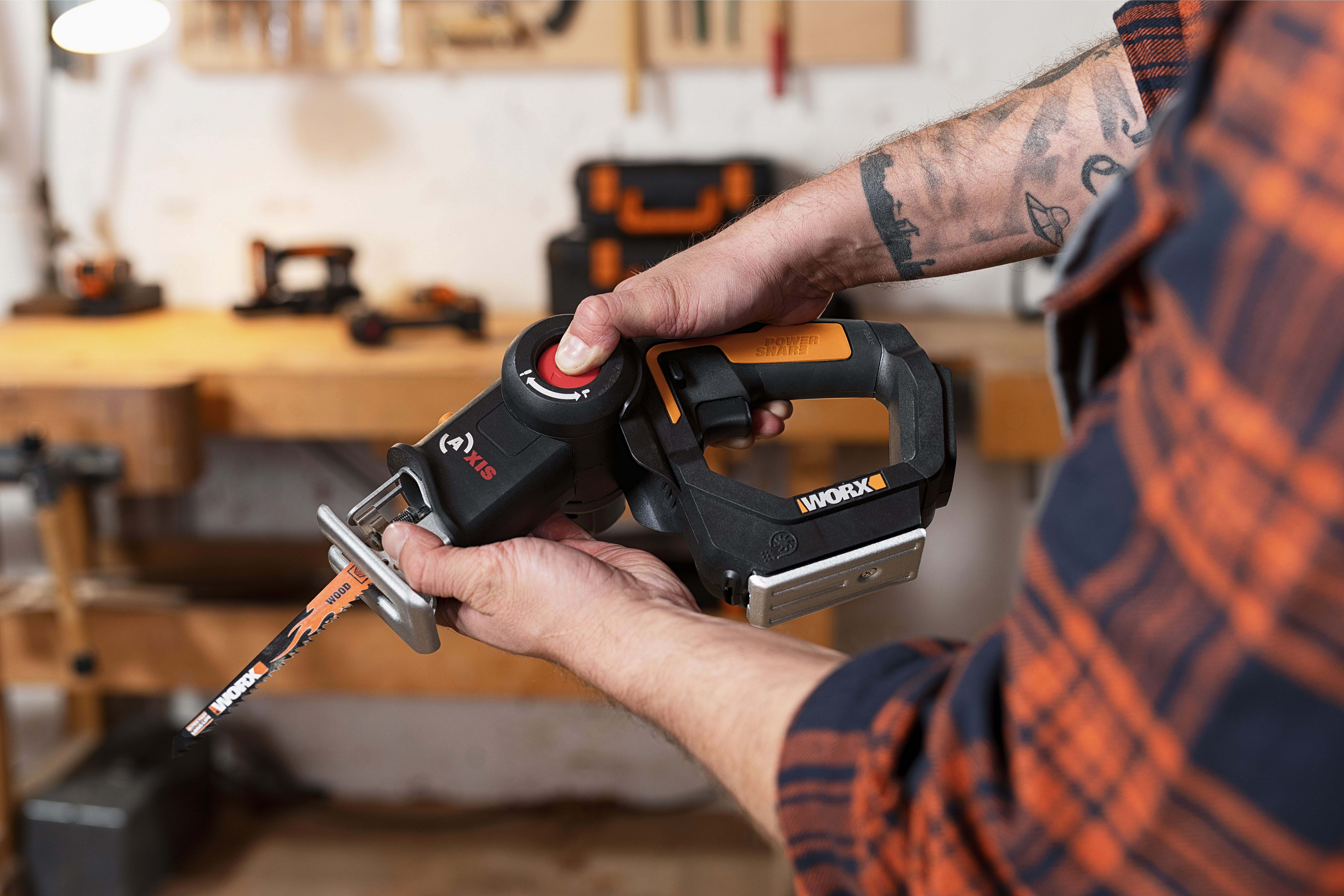 Worx Akku-Stichsäge WX550.9 Axis, Profi 2-in-1 Pendelhub Stich- & Säbelsäge, ohne Akku & Ladegerät