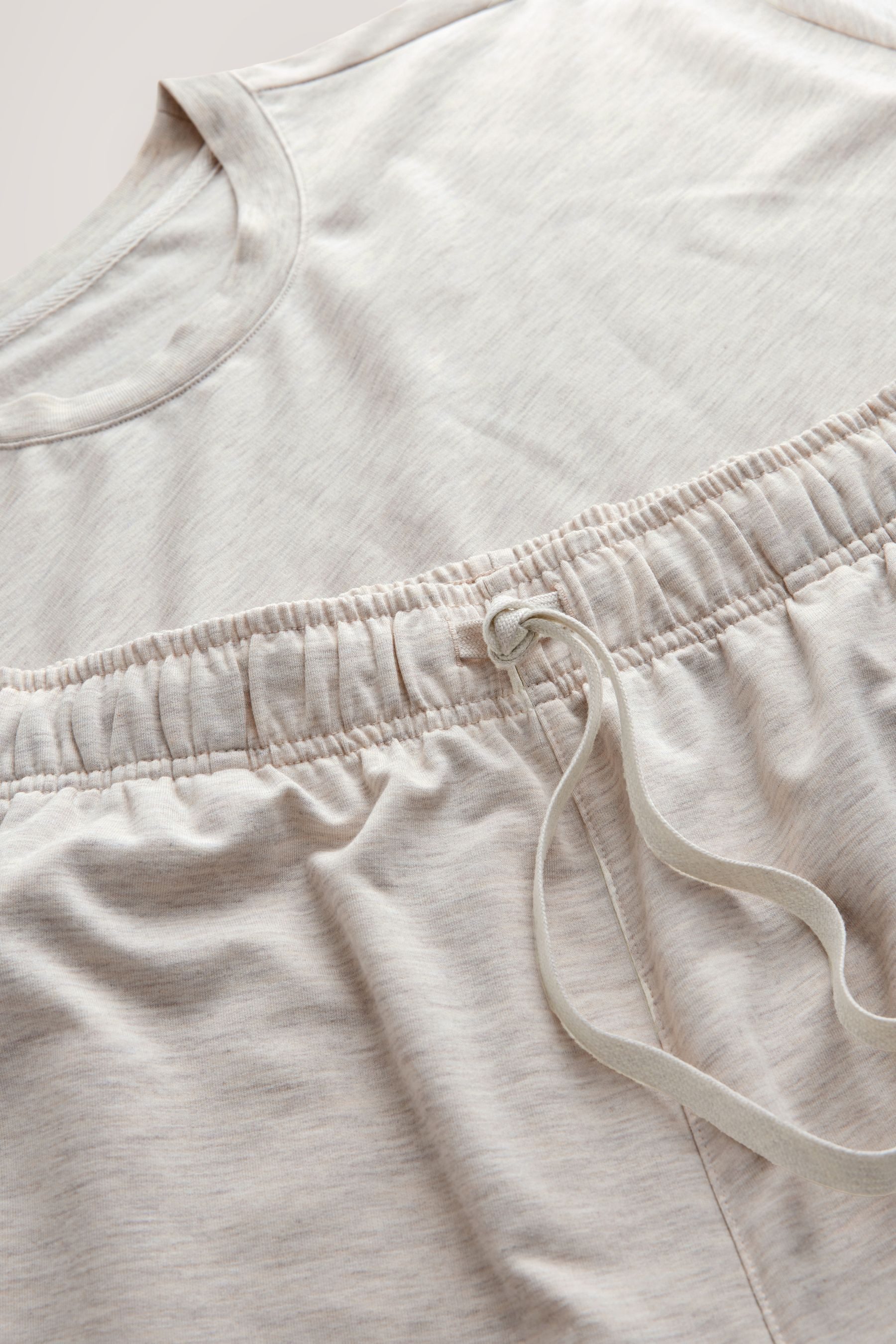 Next Sweatanzug Weiches, leichtes T-Shirt und Jogginghose im Set (2-tlg)