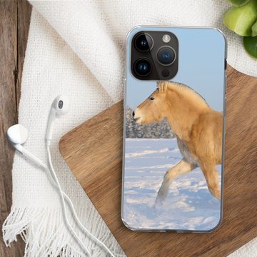 MuchoWow Handyhülle Trabendes Fjordpferd im Schnee, Handyhülle Telefonhülle Apple iPhone 14 Pro Max