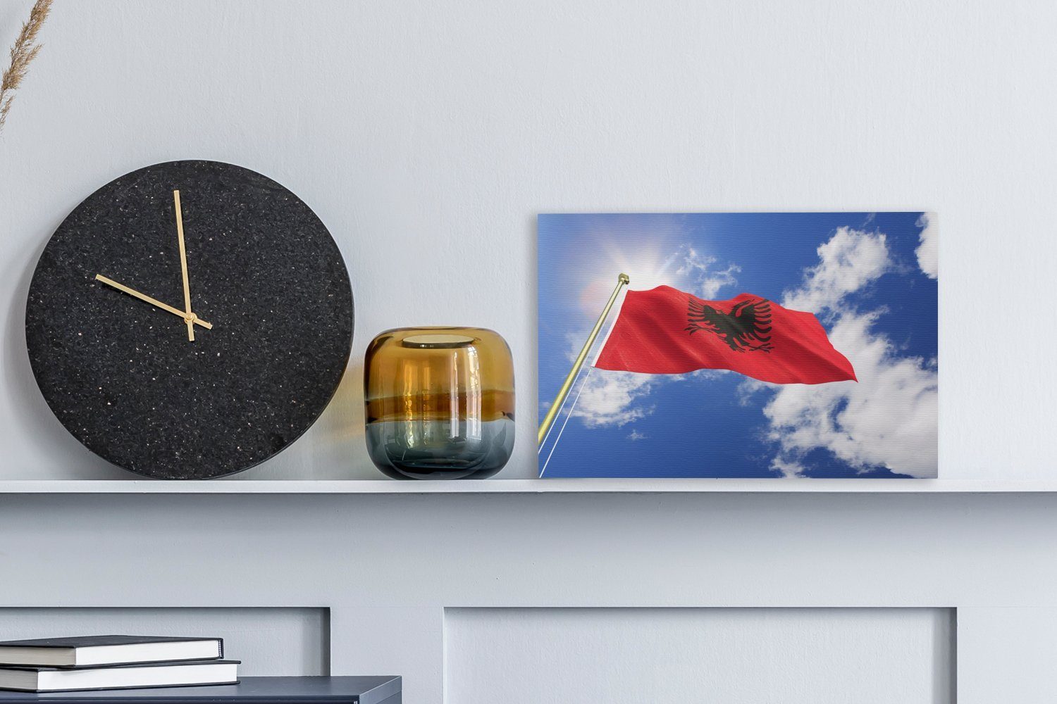 30x20 (1 Leinwandbild Flagge cm Wandbild Albanien St), OneMillionCanvasses® Leinwandbilder, blauem mit Aufhängefertig, Himmel, von Wanddeko,
