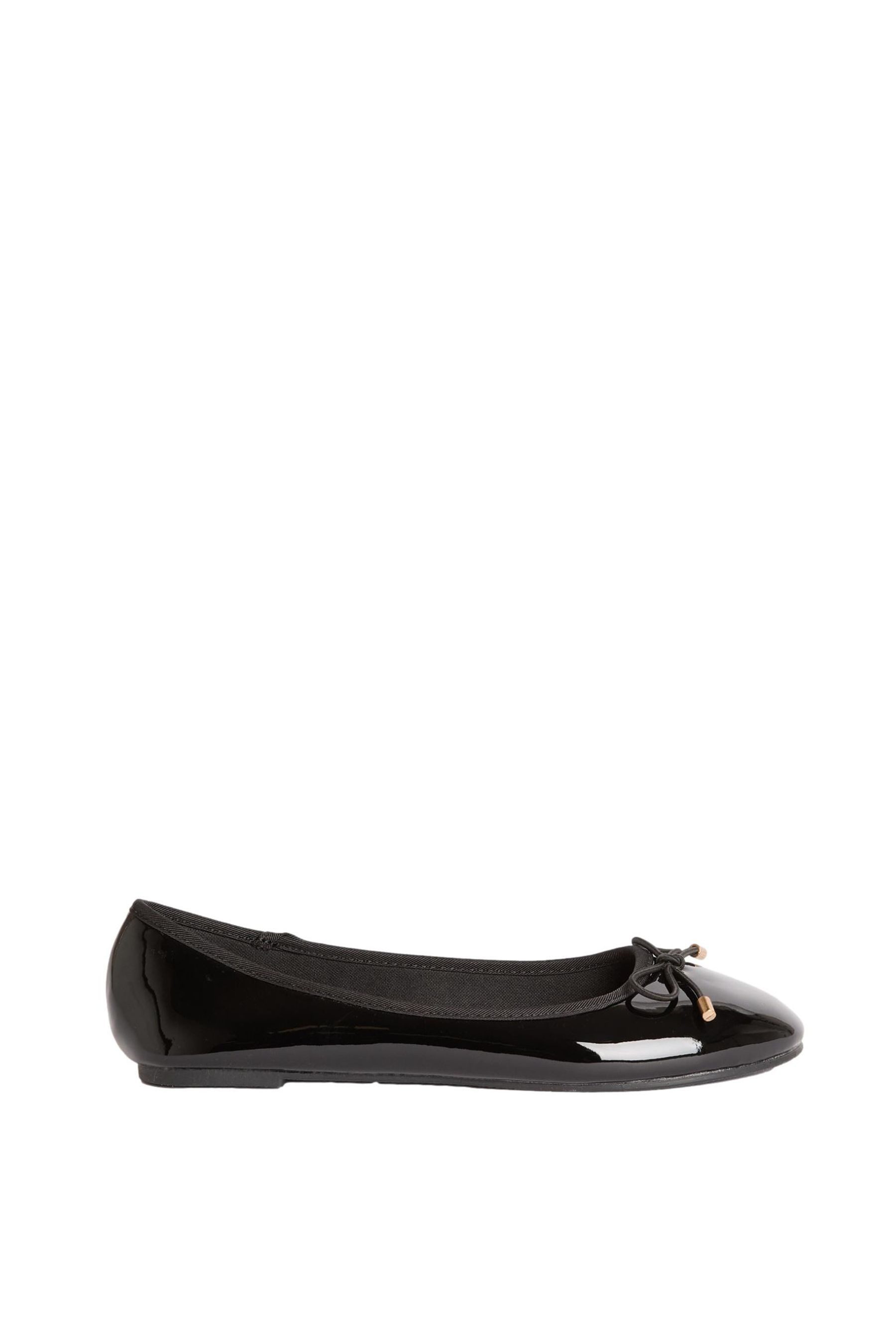 LIPSY Lipsz Ballerinas in Lackoptik, weite Passform Ballerina (1-tlg)