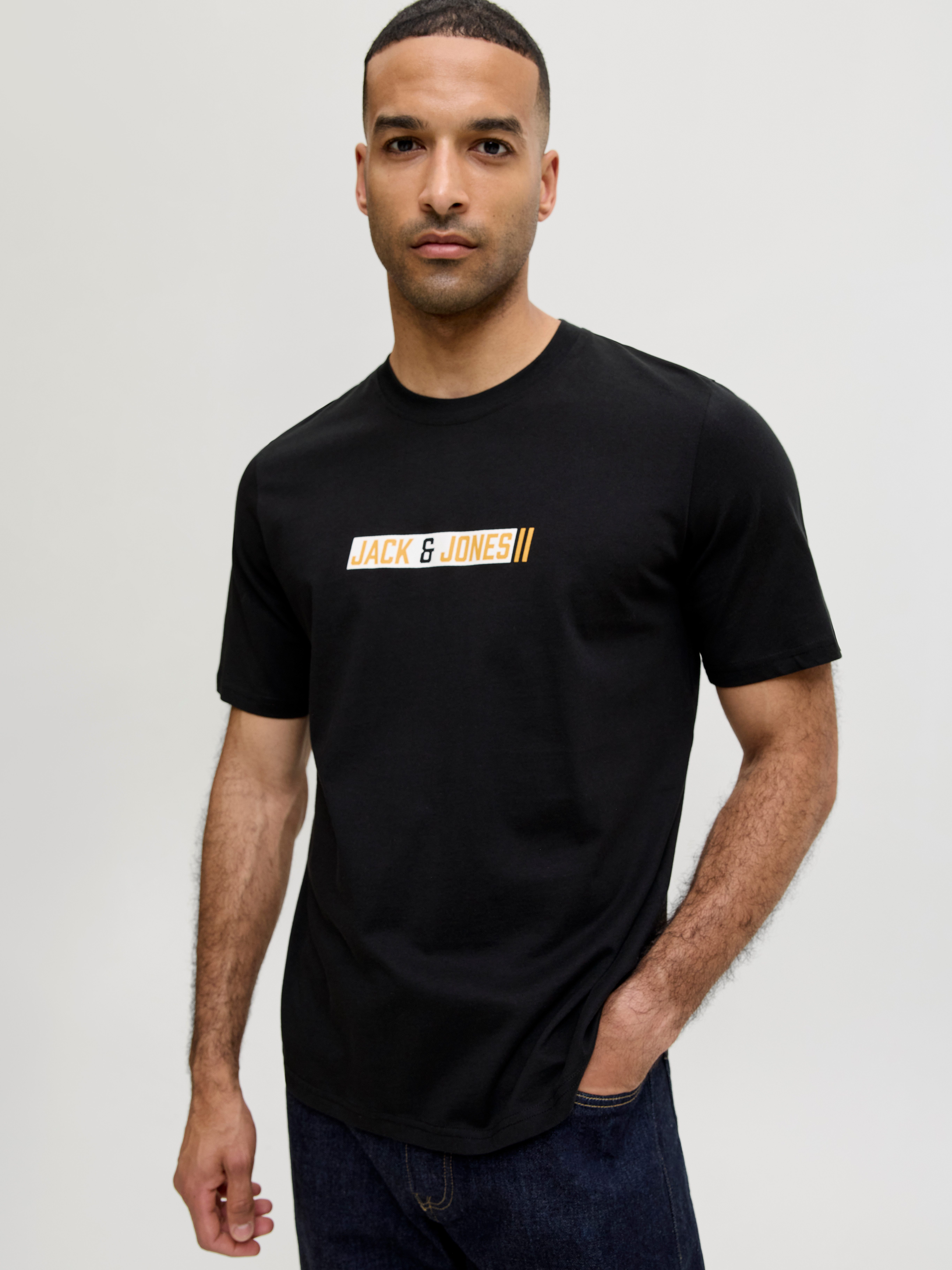Jack & Jones Rundhalsshirt JJMUNK TEE SS CREW NECK Baumwolle, regular fit