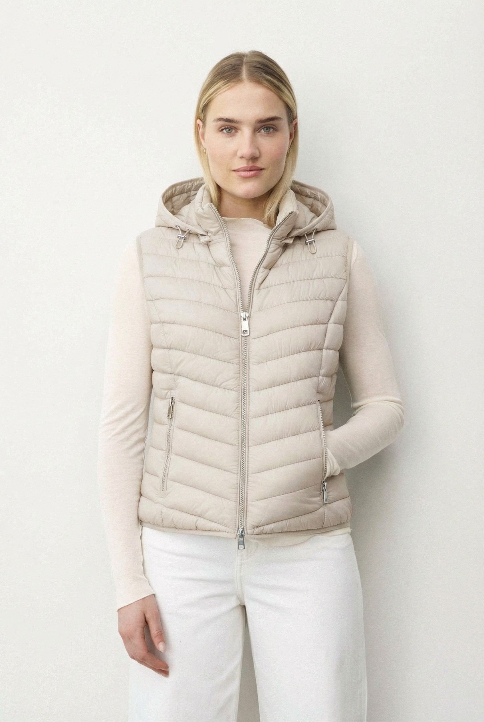 ONUA Steppweste leichte Damenweste mit abnehmbarer Kapuze, Frühlingsweste oder Gilet