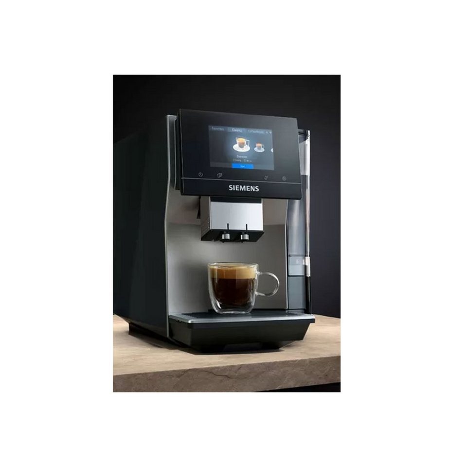 SIEMENS Kaffeevollautomat EQ.700 classic TP705D01, intuitives Full-Touch- Display, automatische Milchsystem-Reinigung, Speichern Sie bis zu 10  individuelle Kaffeekreationen als