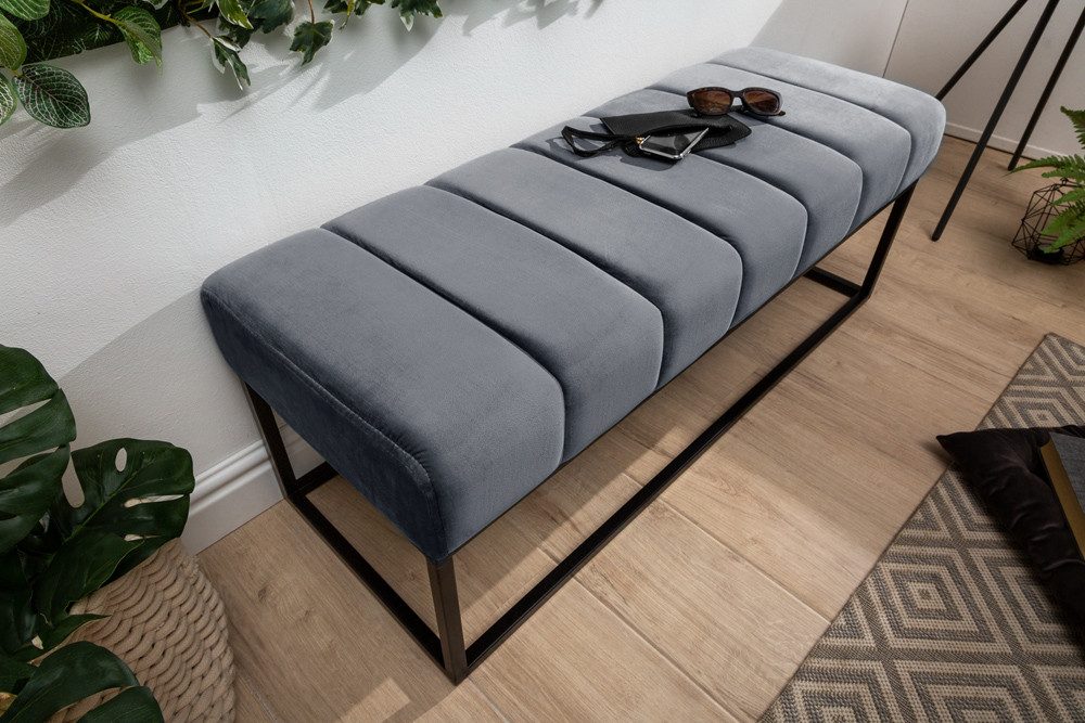 riess-ambiente Sitzbank PETIT BEAUTÉ 110cm silbergrau / schwarz (Einzelartikel, 1-St), Flur · Samt · Metall · Schlafzimmer · Design – Bild 4 von 5