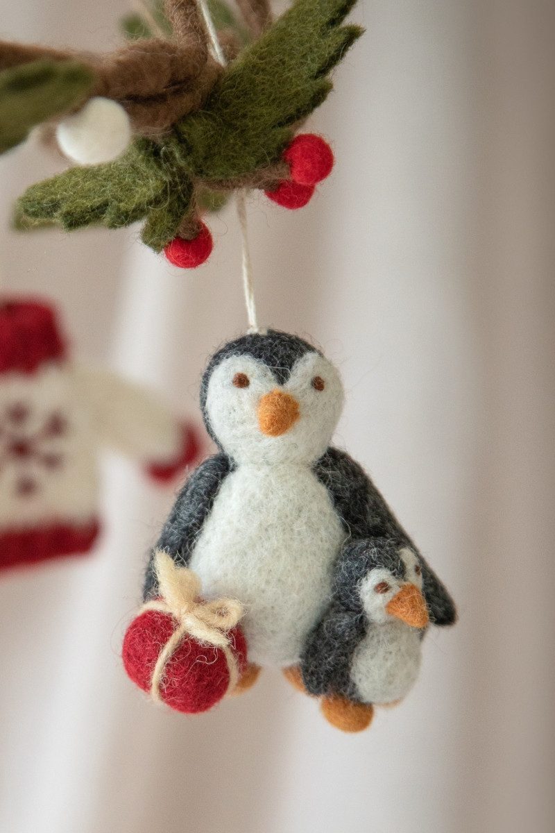 Gry & Sif Hängedekoration Filzanhänger - PINGUIN MIT BABY - schwarz/weiß günstig online kaufen
