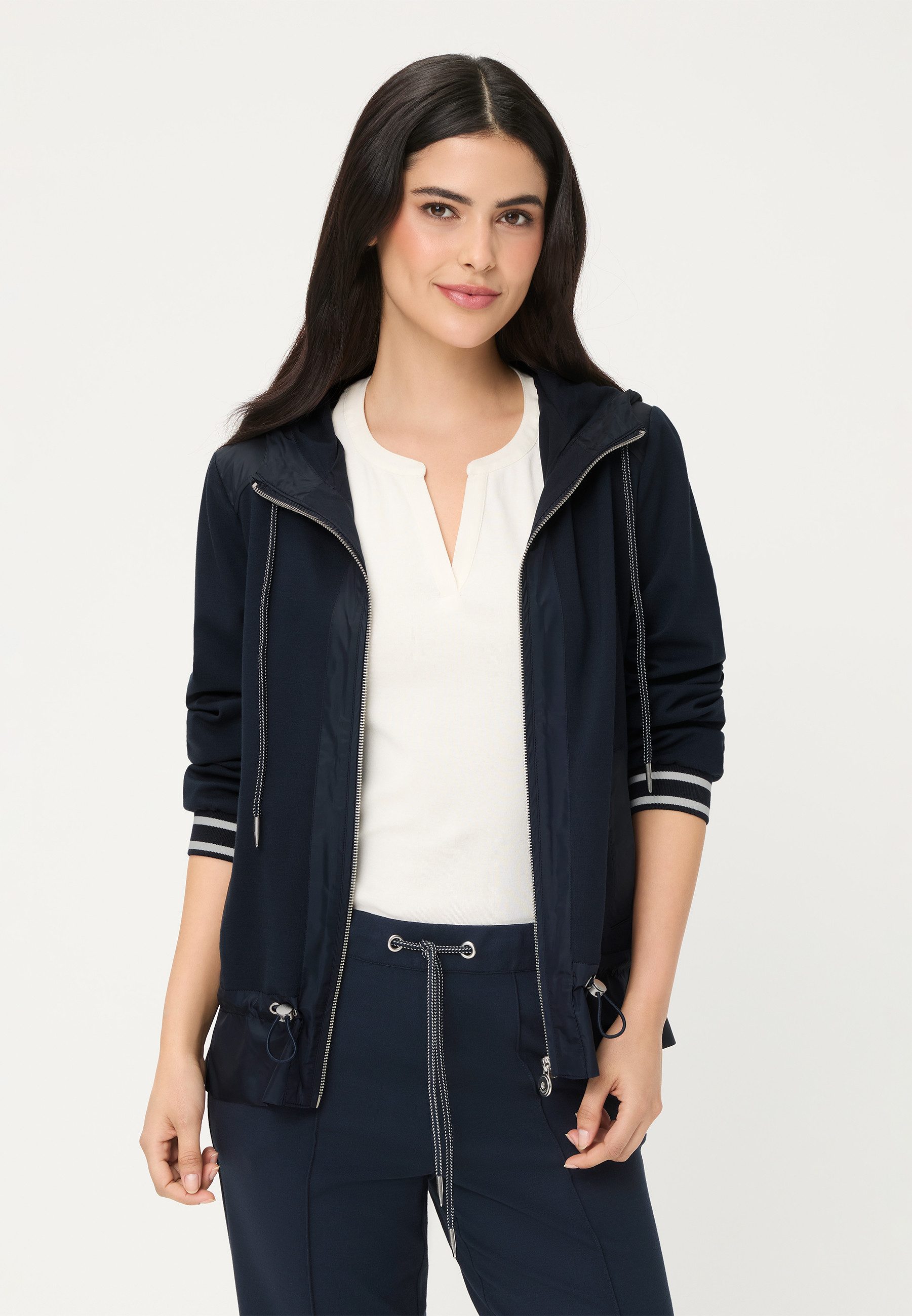 Olsen Kurzjacke im Materialmix mit Kapuze und Reißverschluss