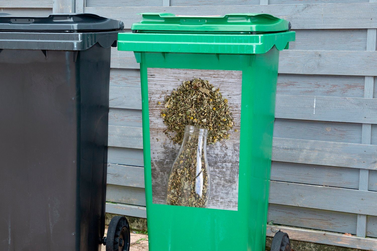Mülleimer-aufkleber, Abfalbehälter einem MuchoWow Mülltonne, (1 Getrocknete St), in Sticker, Container, Kräuter Glas Wandsticker