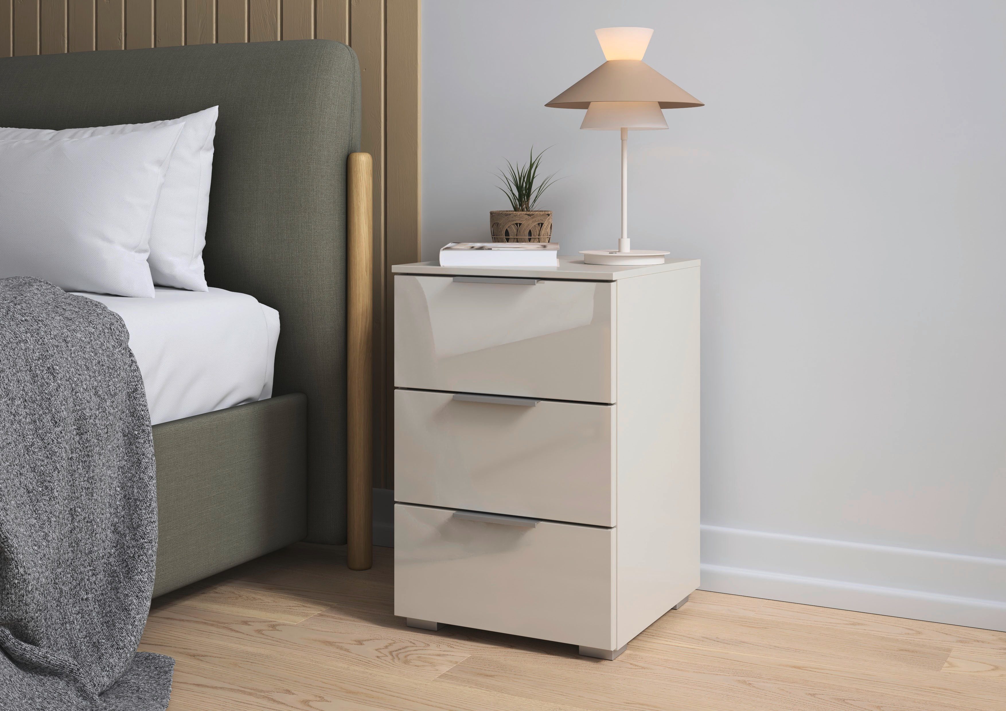OTTO home Nachtkommode Nachttisch Nachtschrank Nachtkonsole AGORDO mit Glasfront (in zwei Griff-Farben, Breite 40 cm), mit 3 geräumigen Schubladen für viel Stauraum MADE IN GERMANY