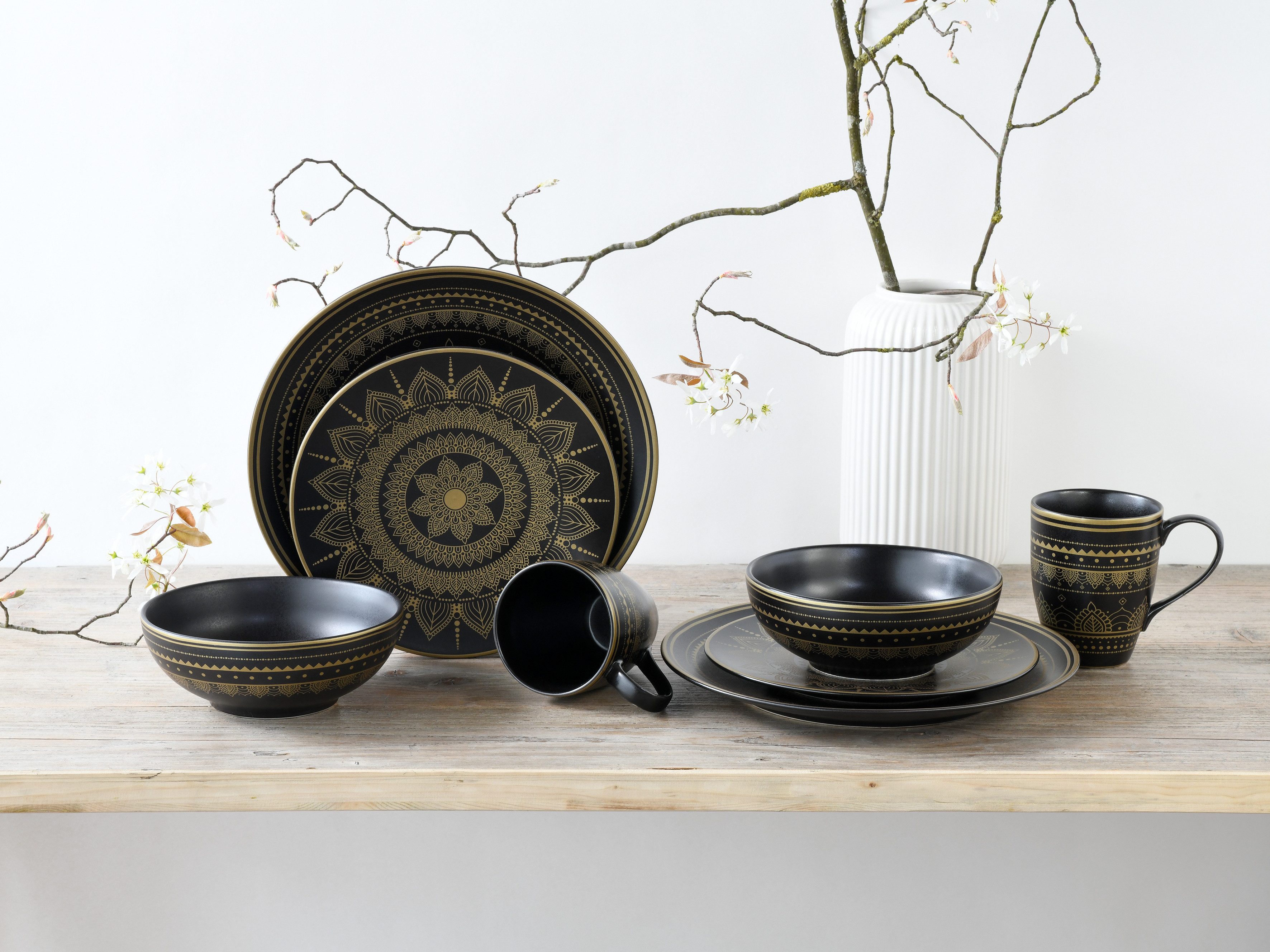 CreaTable Kombiservice Mandala Gold (16-tlg), 4 Personen, Steinzeug, Service, goldene orientalische Motive, 16 Teile, für 4 Personen