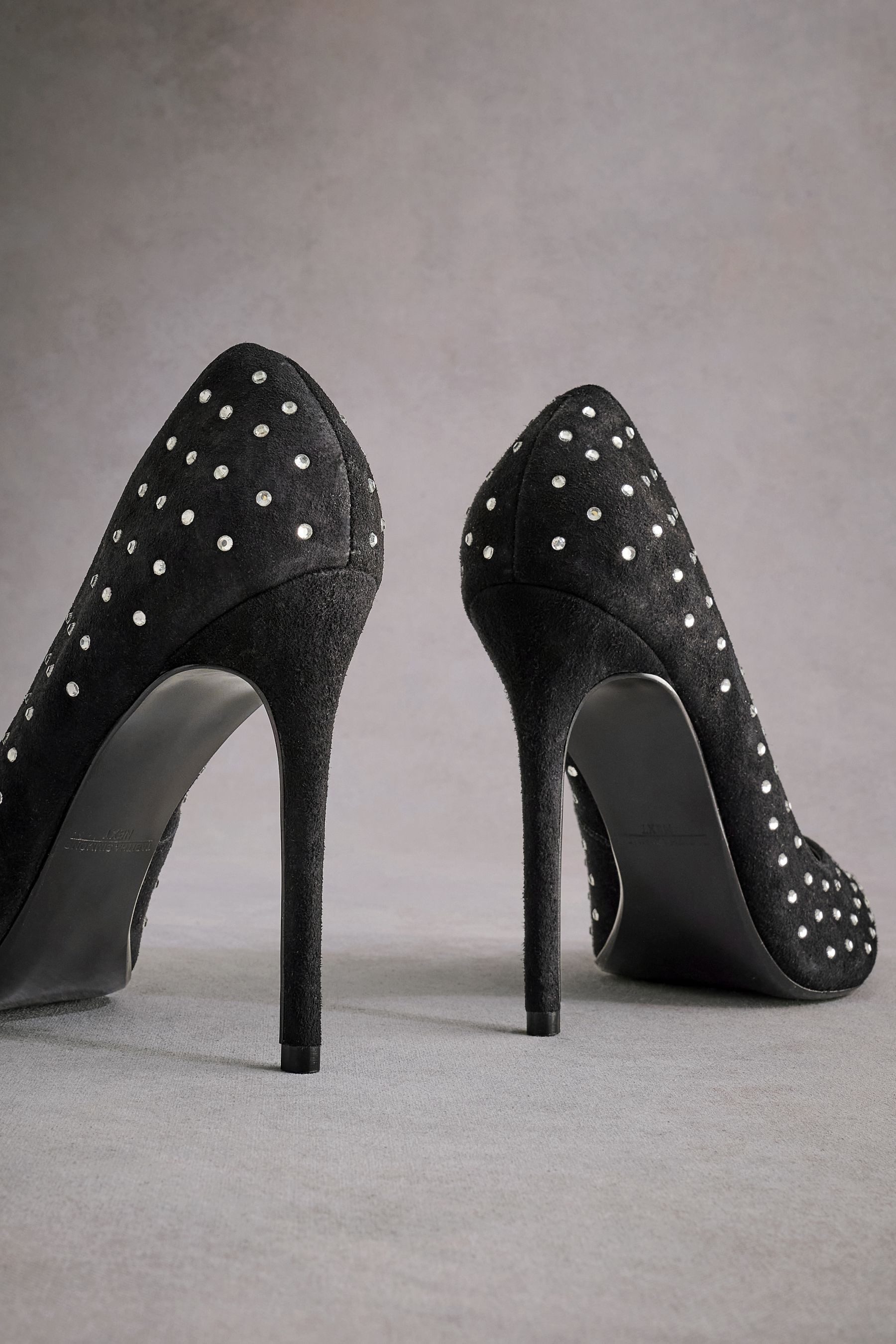 Next Lola Pumps mit Nietendetails Pumps günstig online kaufen