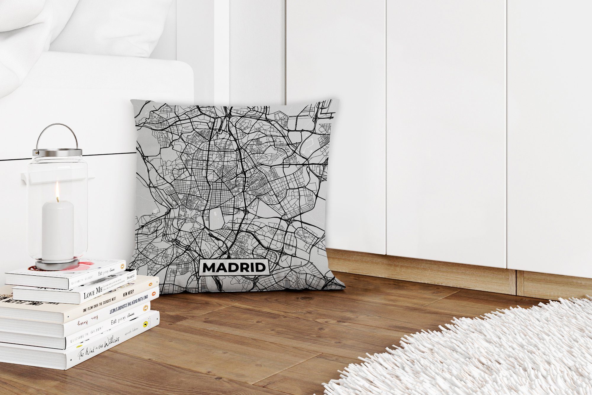 MuchoWow Dekokissen Madrid Zierkissen mit Schwarz - für Füllung - - Wohzimmer, weiß Deko, und Stadtplan Karte, Schlafzimmer, Sofakissen