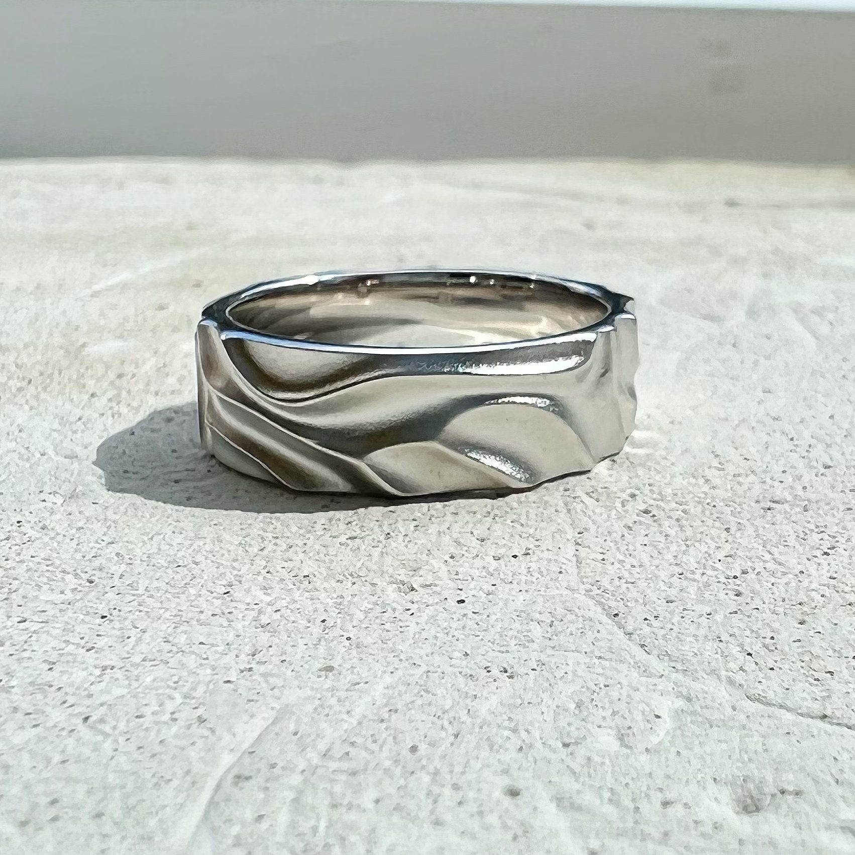 Sternvoll Fingerring Gehämmert Breiter Bandring aus 925 Sterling Silber