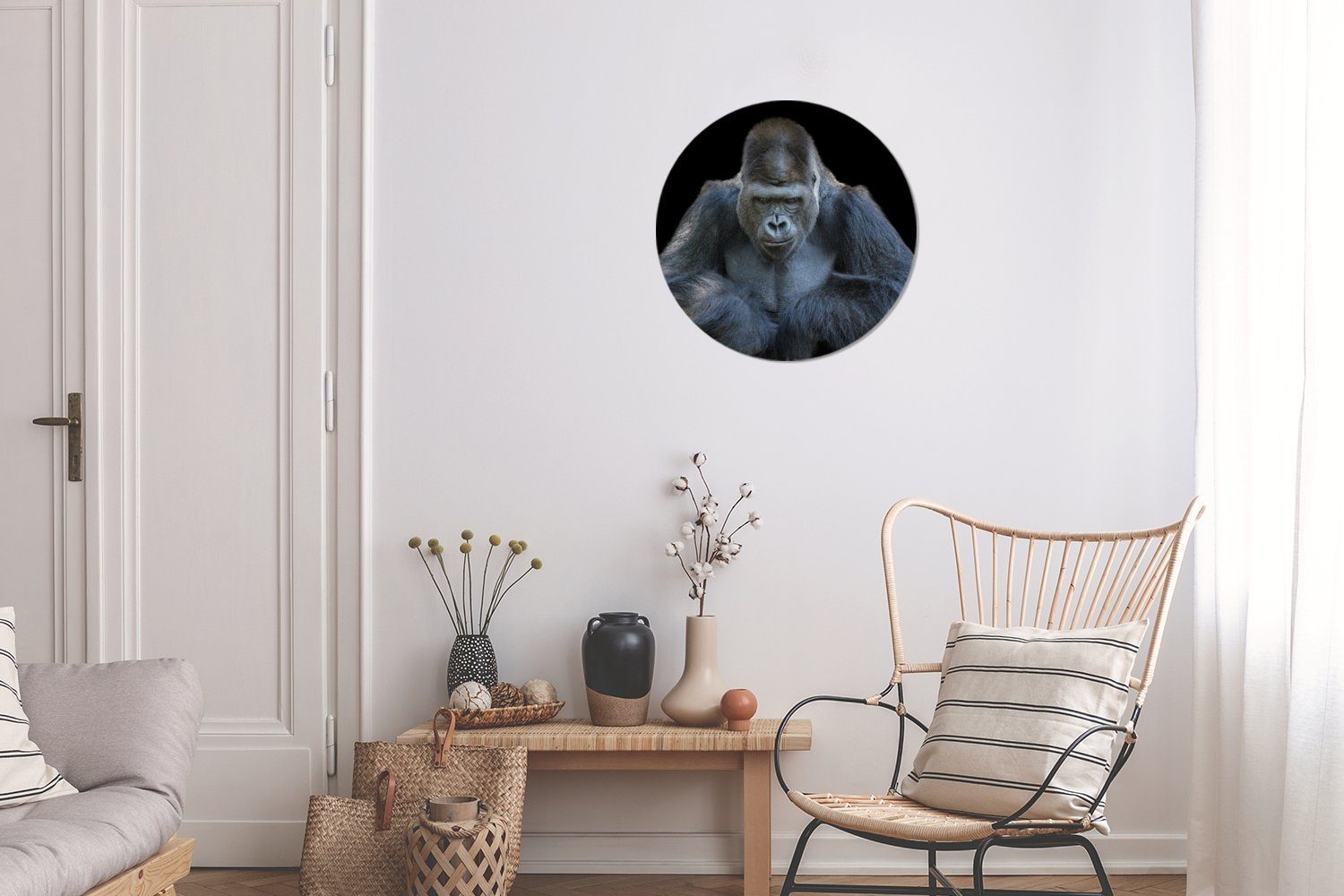MuchoWow Gemälde Ein Kamera, in (1 cm Rundes Gorilla Wandbild, 30x30 Wanddekoration eindrucksvoll die St), Kreis schaut Forex, Wohnzimmer