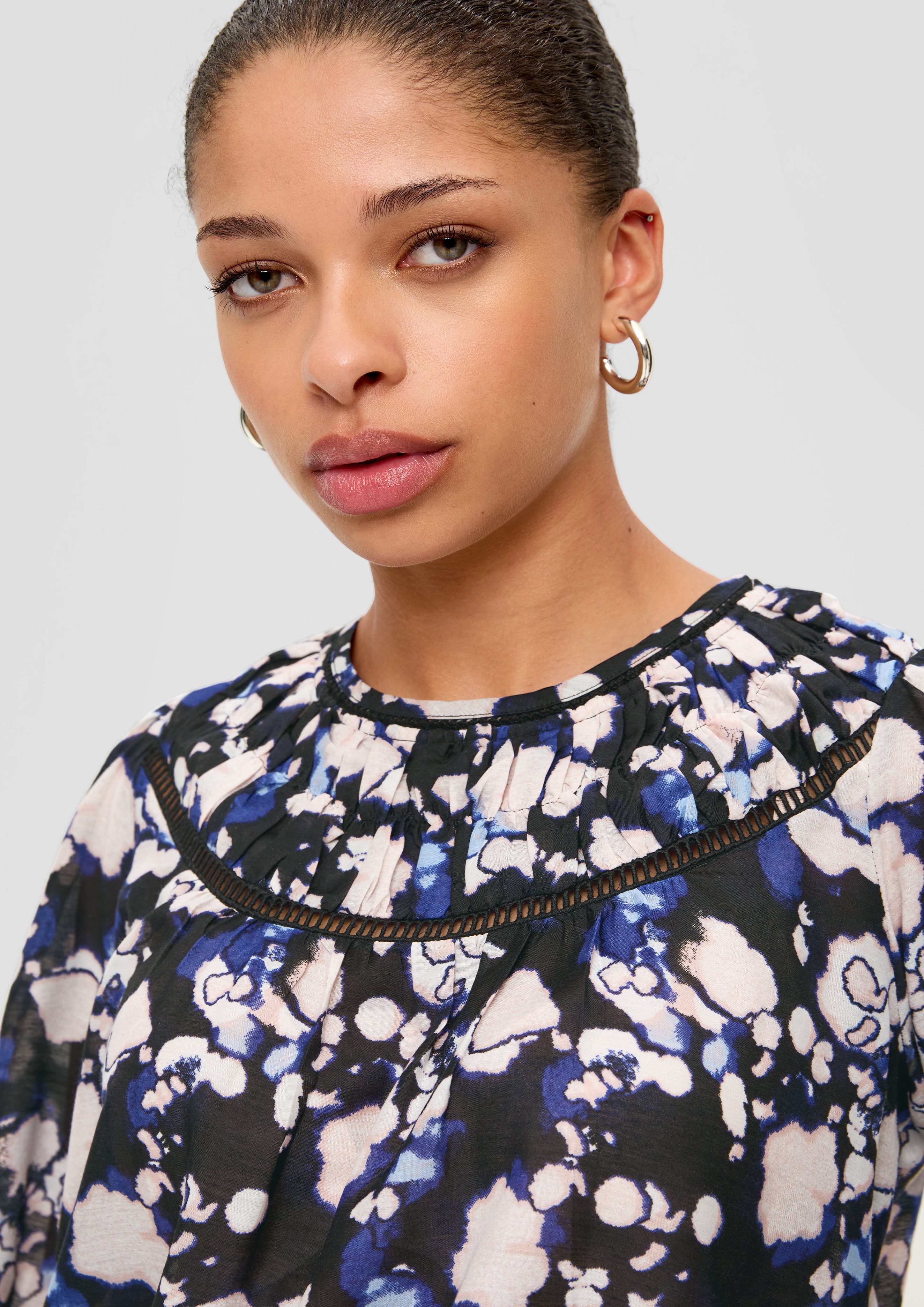 QS Langarmbluse Bluse mit Allover-Muster Raffung günstig online kaufen