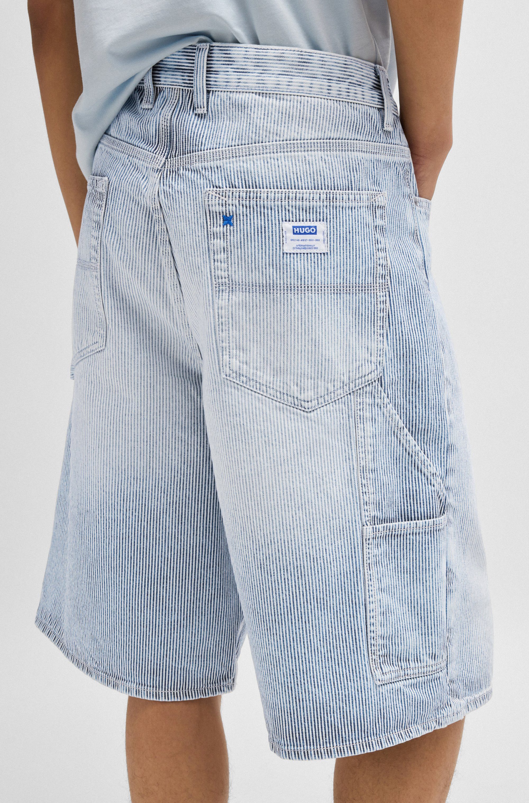 HUGO Shorts Aman mit kontrastfarbenen Details