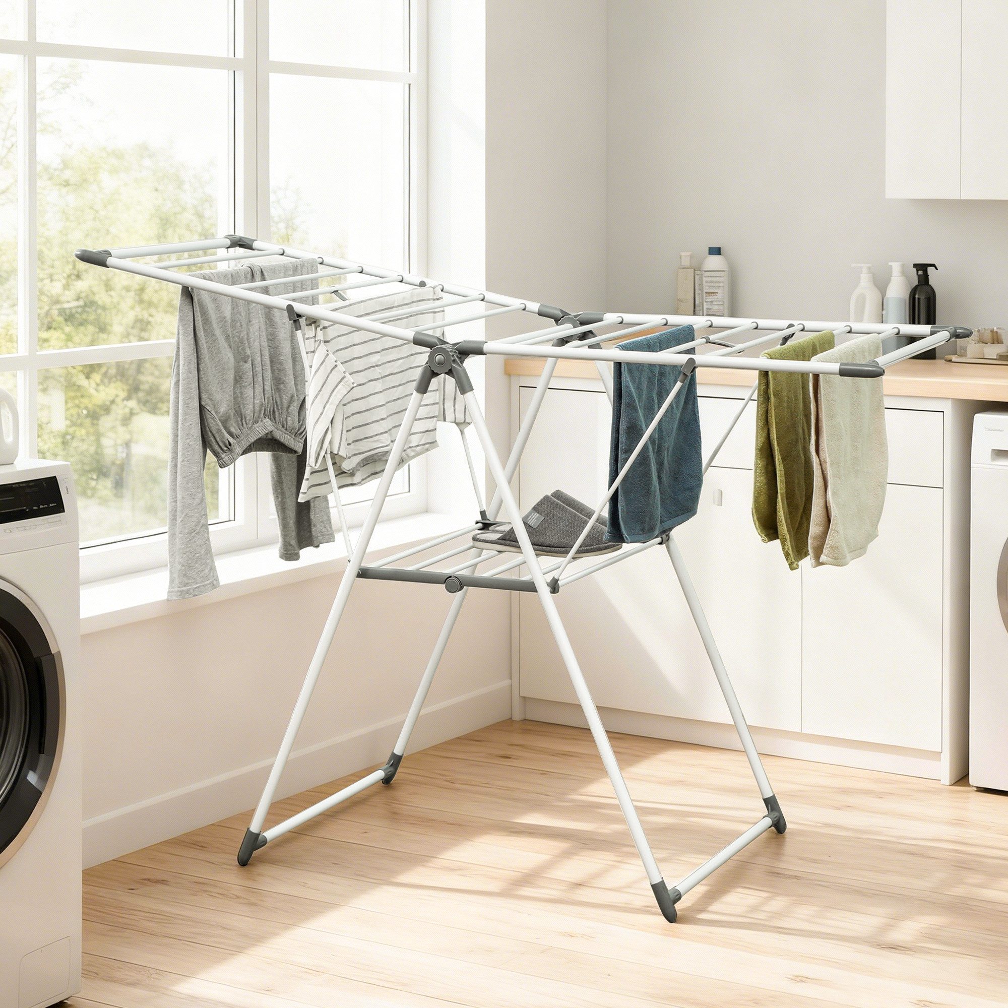 HOMCOM Wäscheständer Faltbarer Standtrockner mit 2 Ebenen, verstellbare Flügel, für Innen und Außen, Weiß
